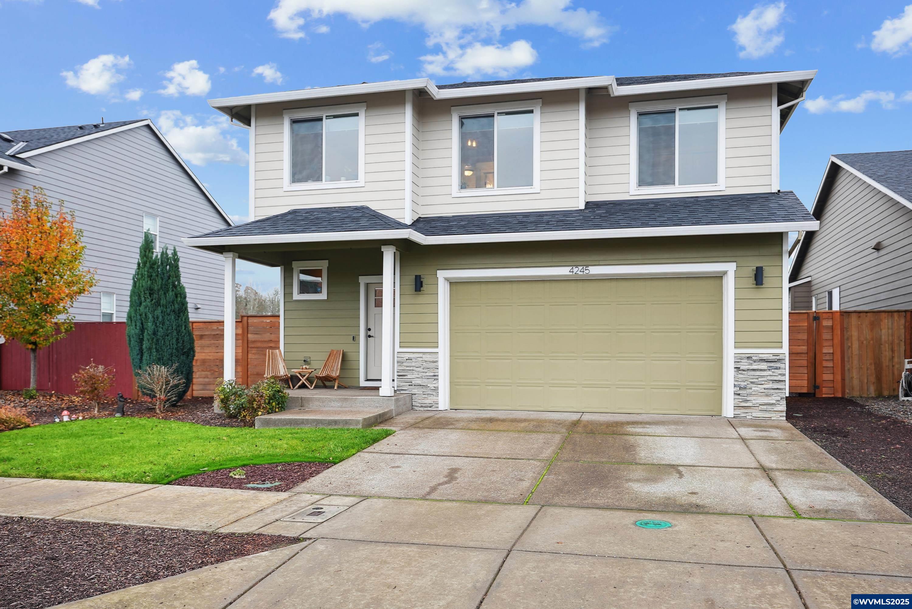 4245 Sagecrest Dr NE