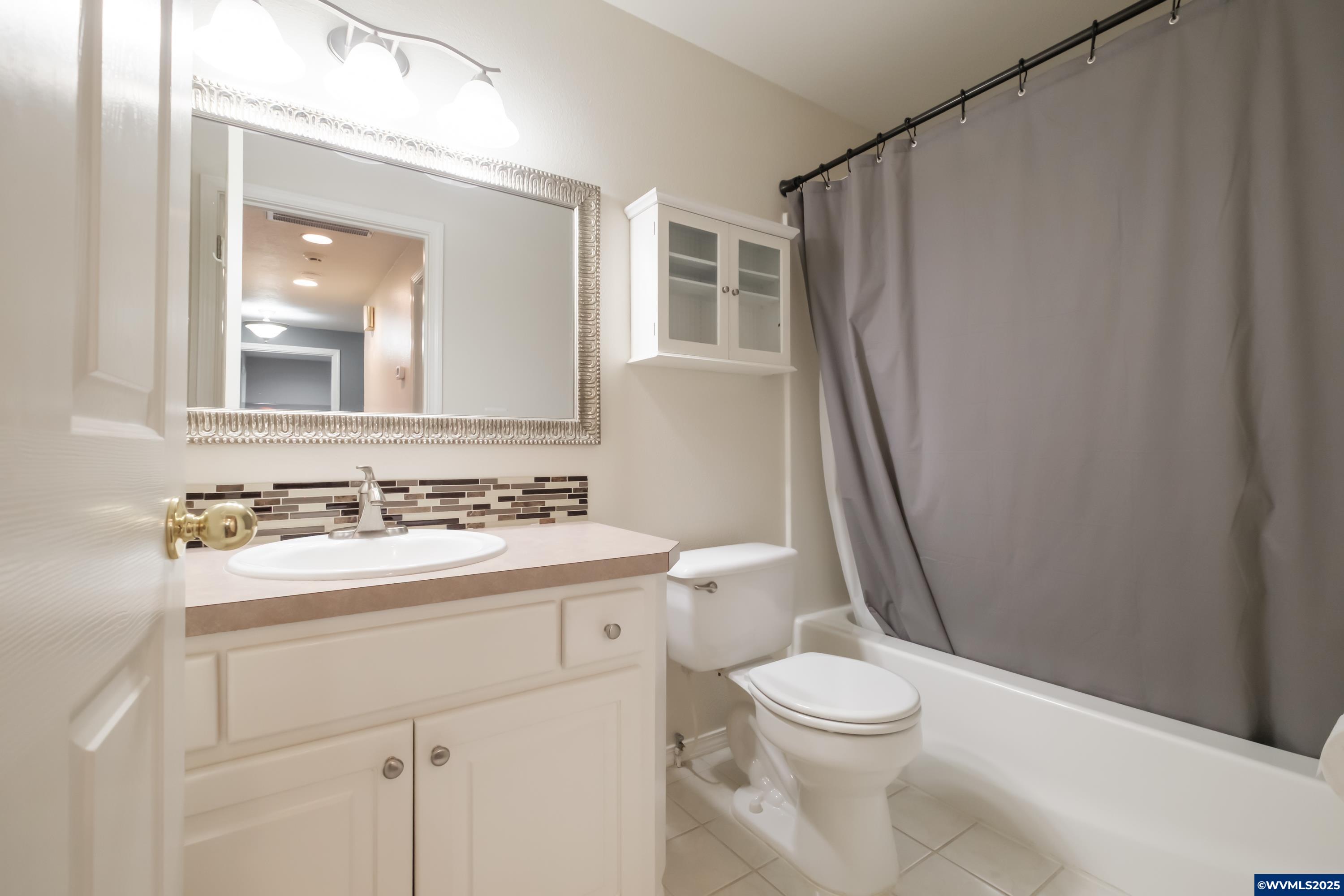 Salem, Oregon 97302, United States, 3 Bedrooms Bedrooms, ,2 BathroomsBathrooms,Residential,Active,87590