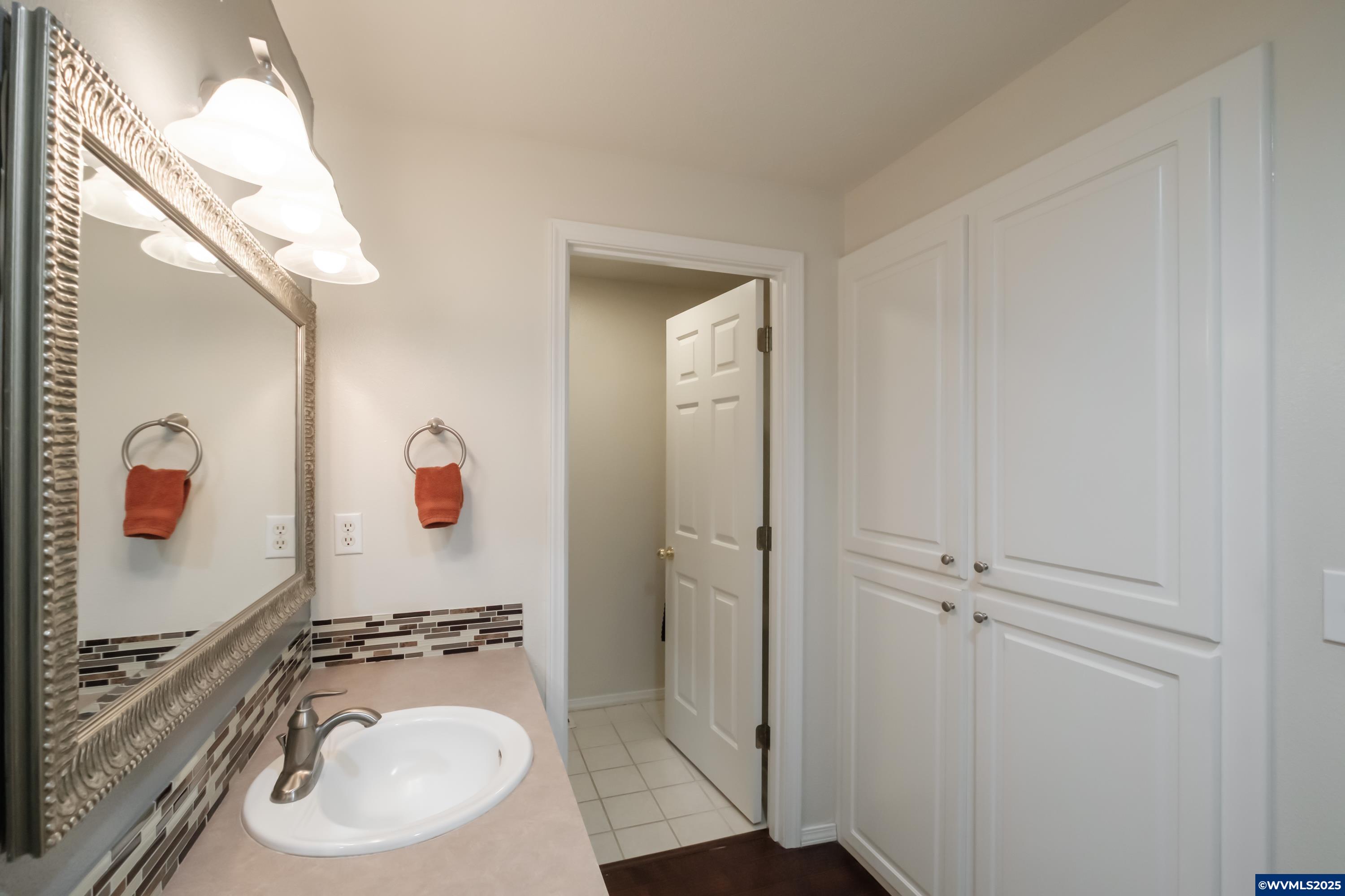 Salem, Oregon 97302, United States, 3 Bedrooms Bedrooms, ,2 BathroomsBathrooms,Residential,Active,87590