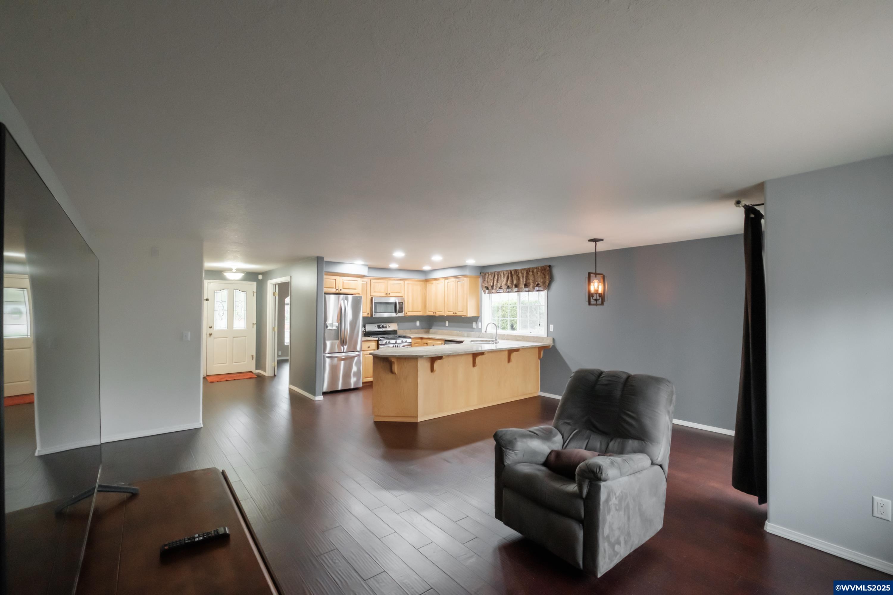 Salem, Oregon 97302, United States, 3 Bedrooms Bedrooms, ,2 BathroomsBathrooms,Residential,Active,87590