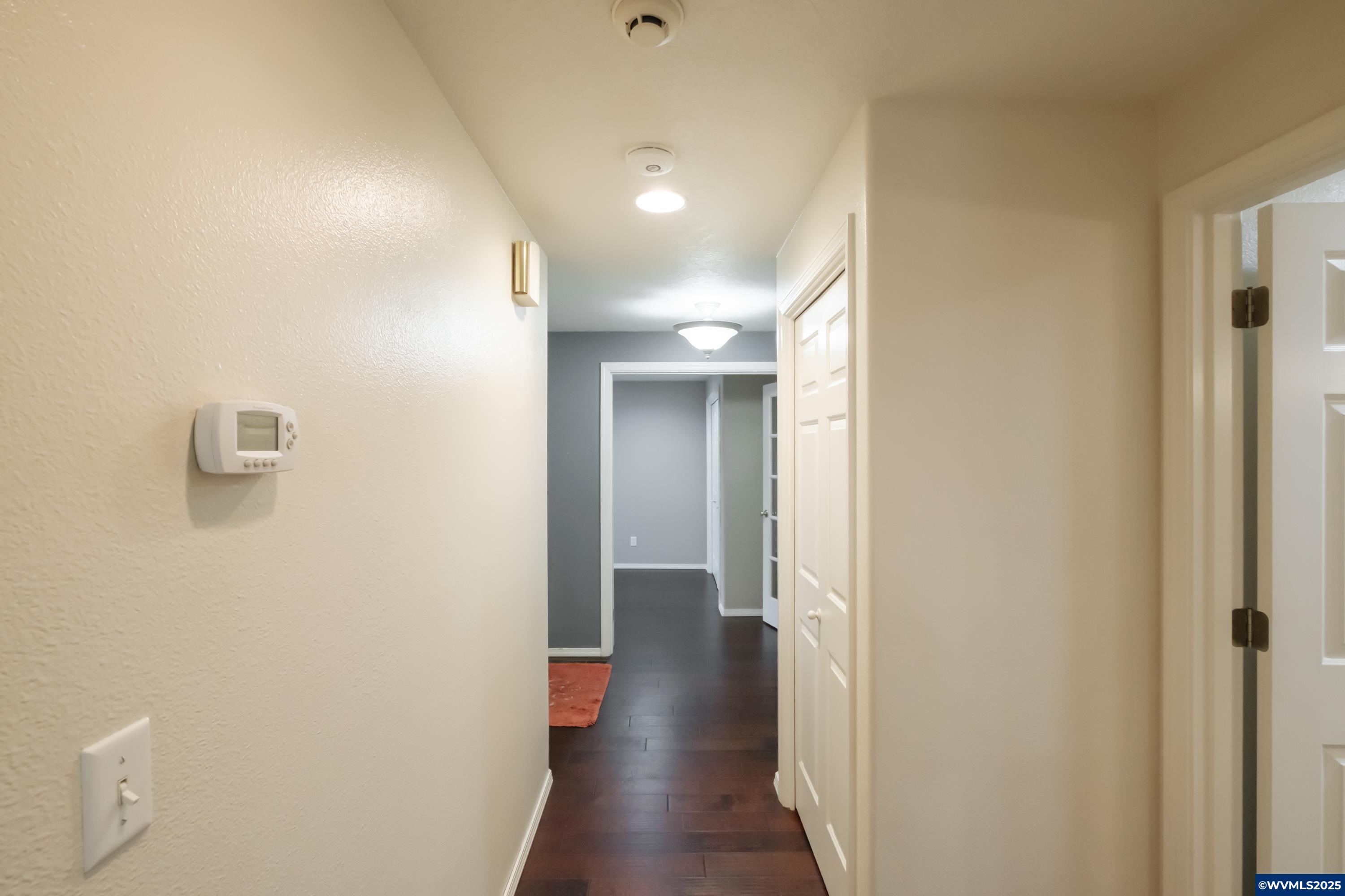 Salem, Oregon 97302, United States, 3 Bedrooms Bedrooms, ,2 BathroomsBathrooms,Residential,Active,87590