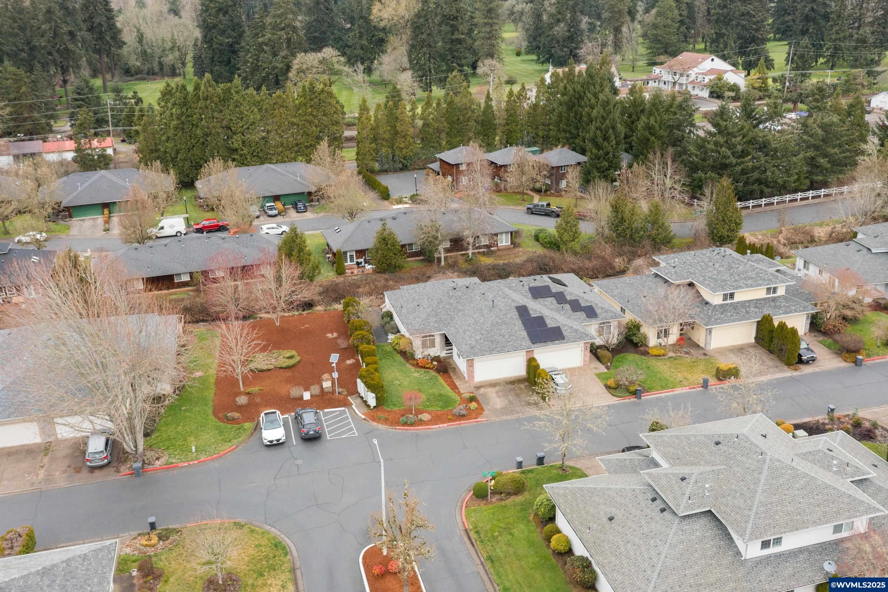 Salem, Oregon 97302, United States, 3 Bedrooms Bedrooms, ,2 BathroomsBathrooms,Residential,Active,87590