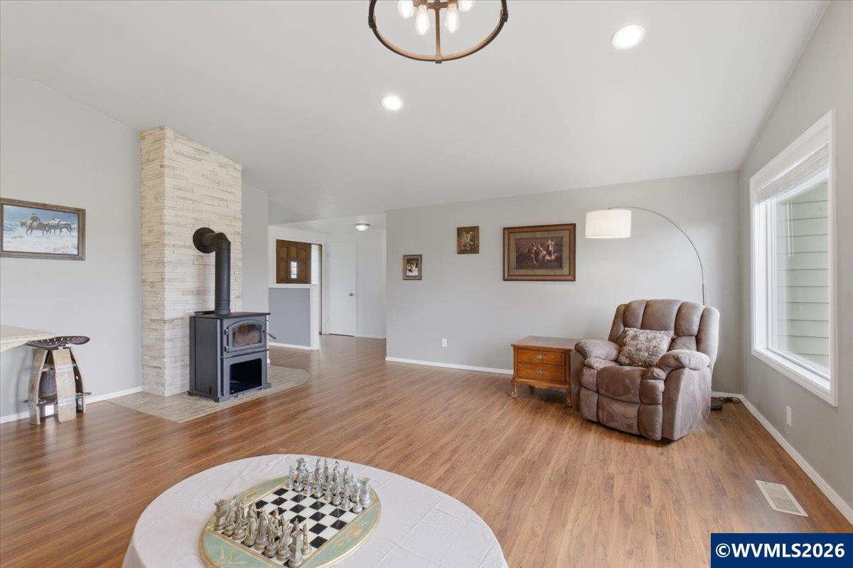 39129 Groshong Rd NE