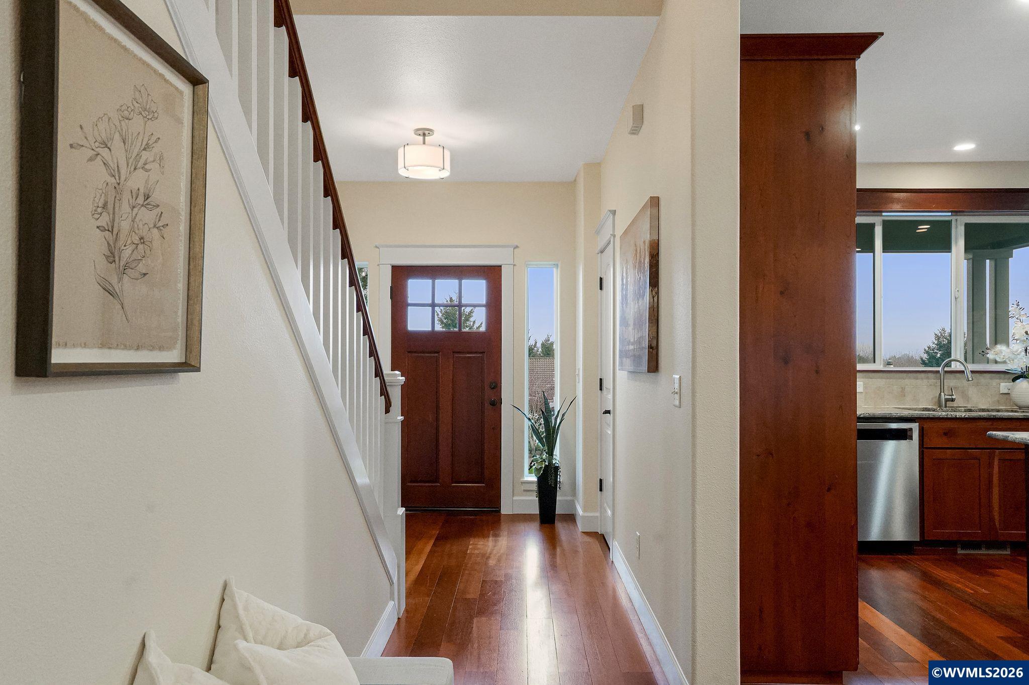 5125 Mountain Crest Wy