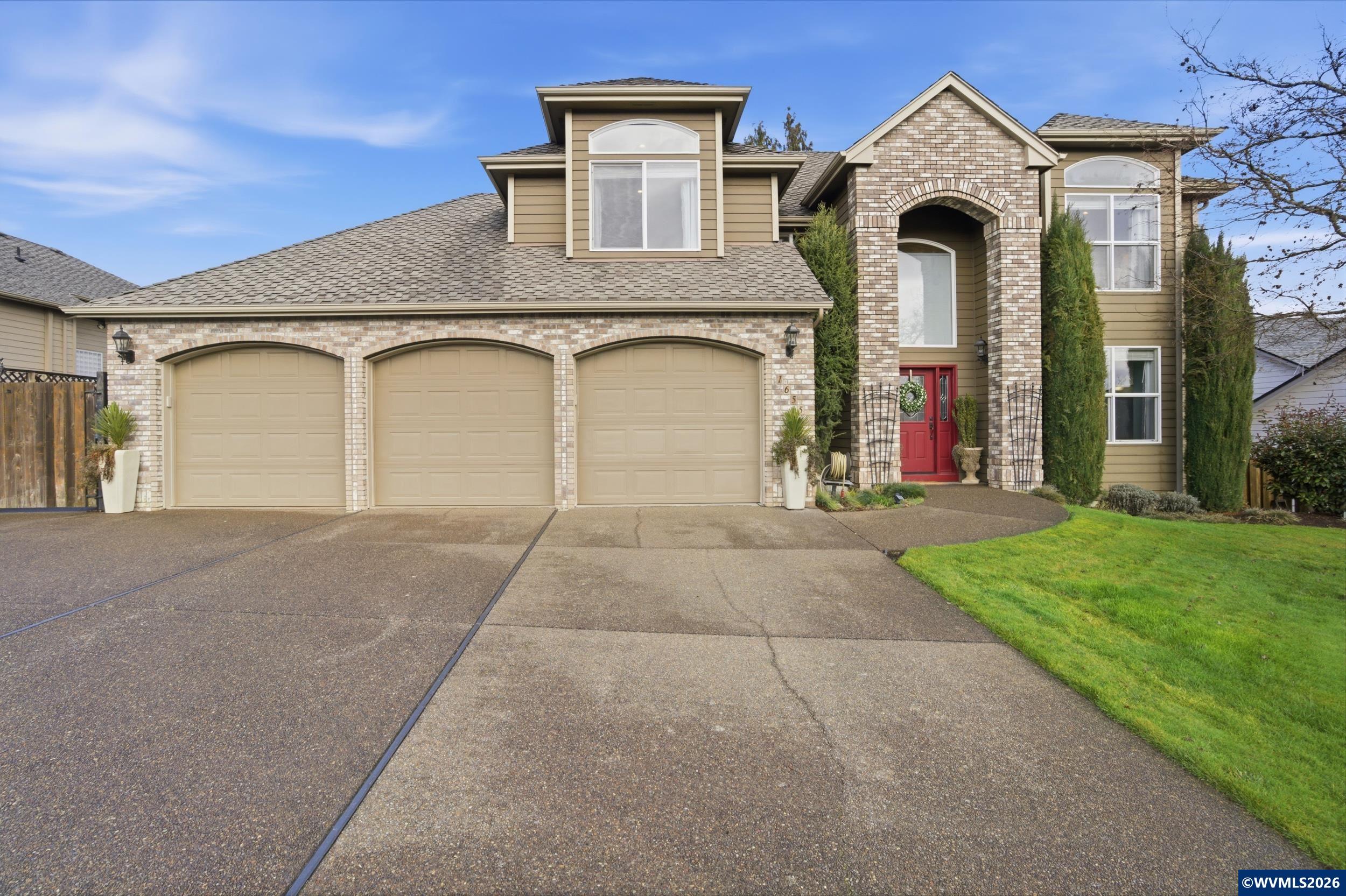 1655 Diamond Peak St NW