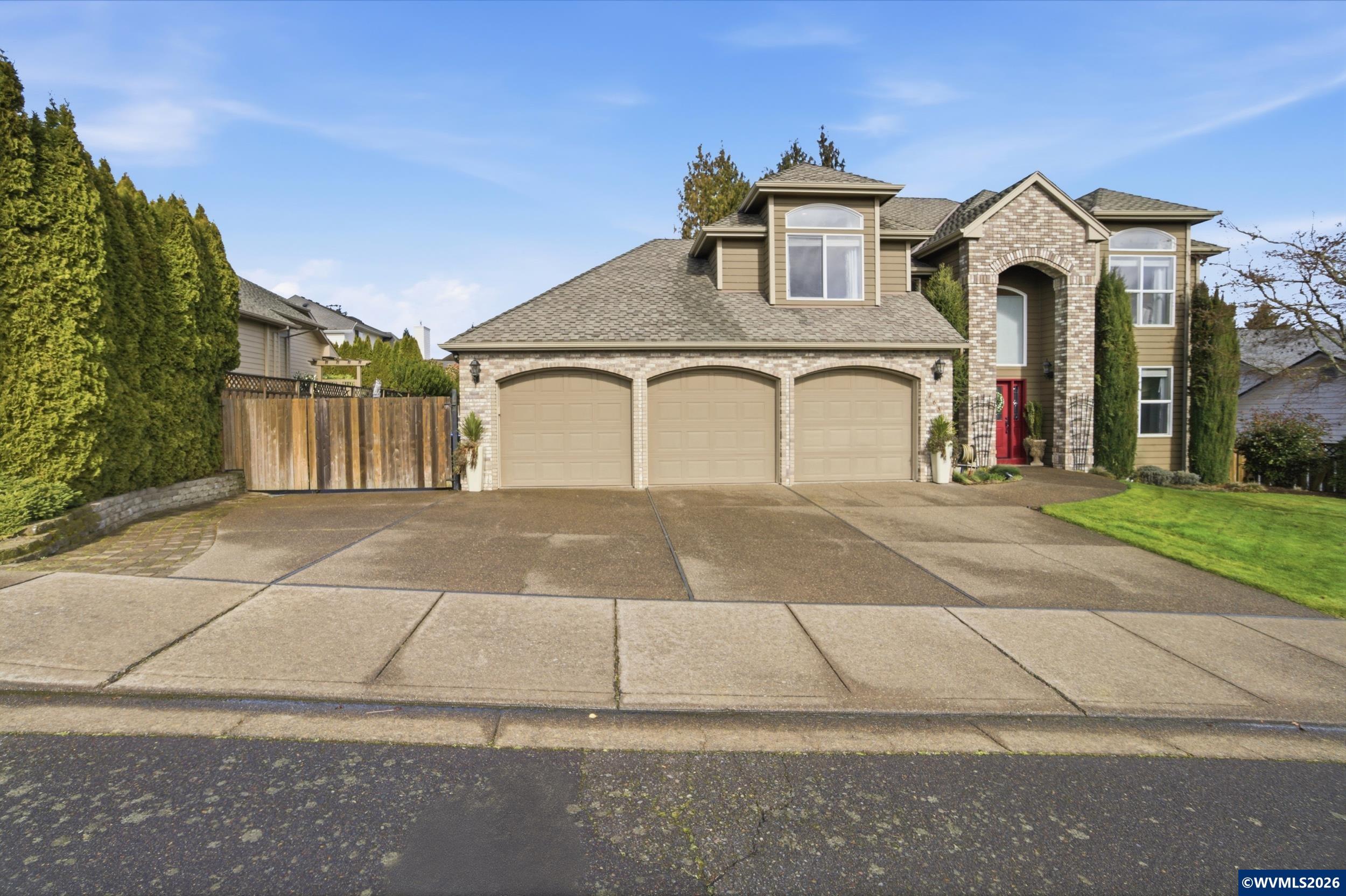 1655 Diamond Peak St NW