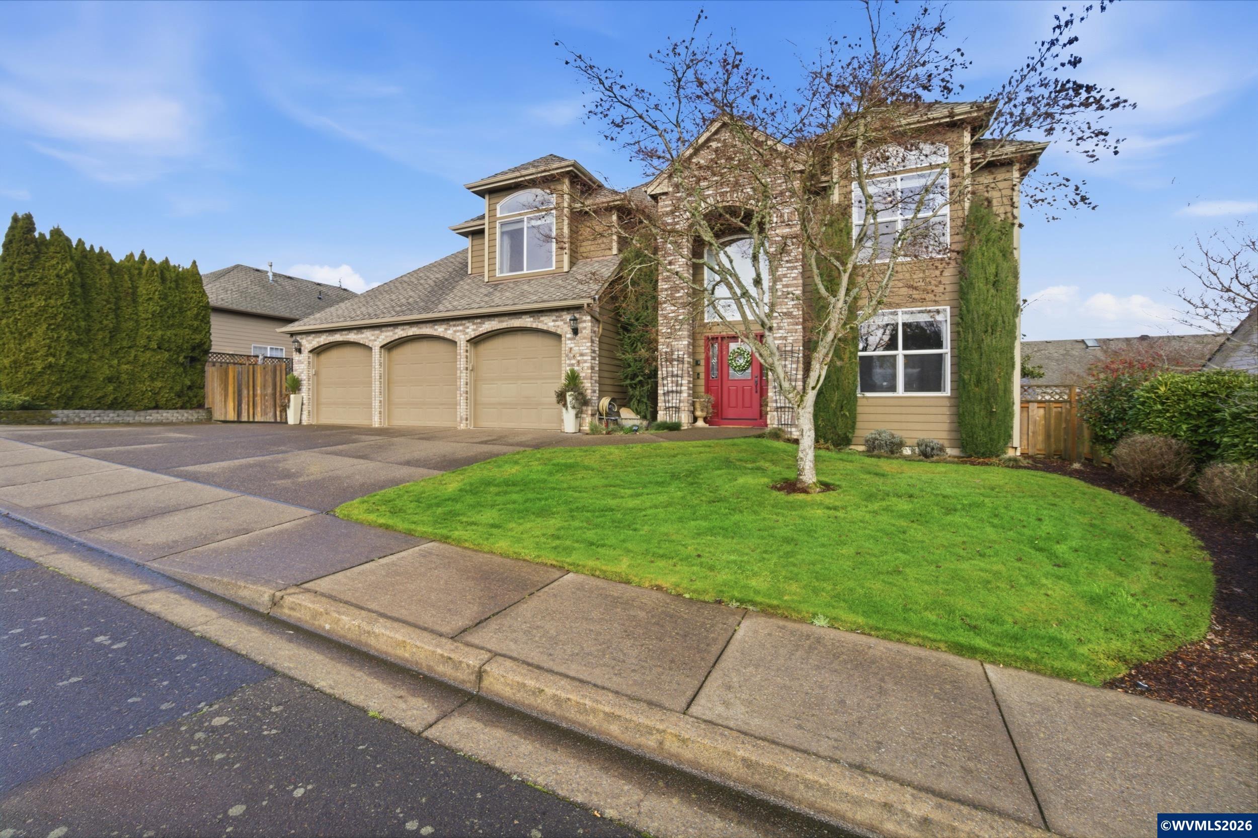 1655 Diamond Peak St NW