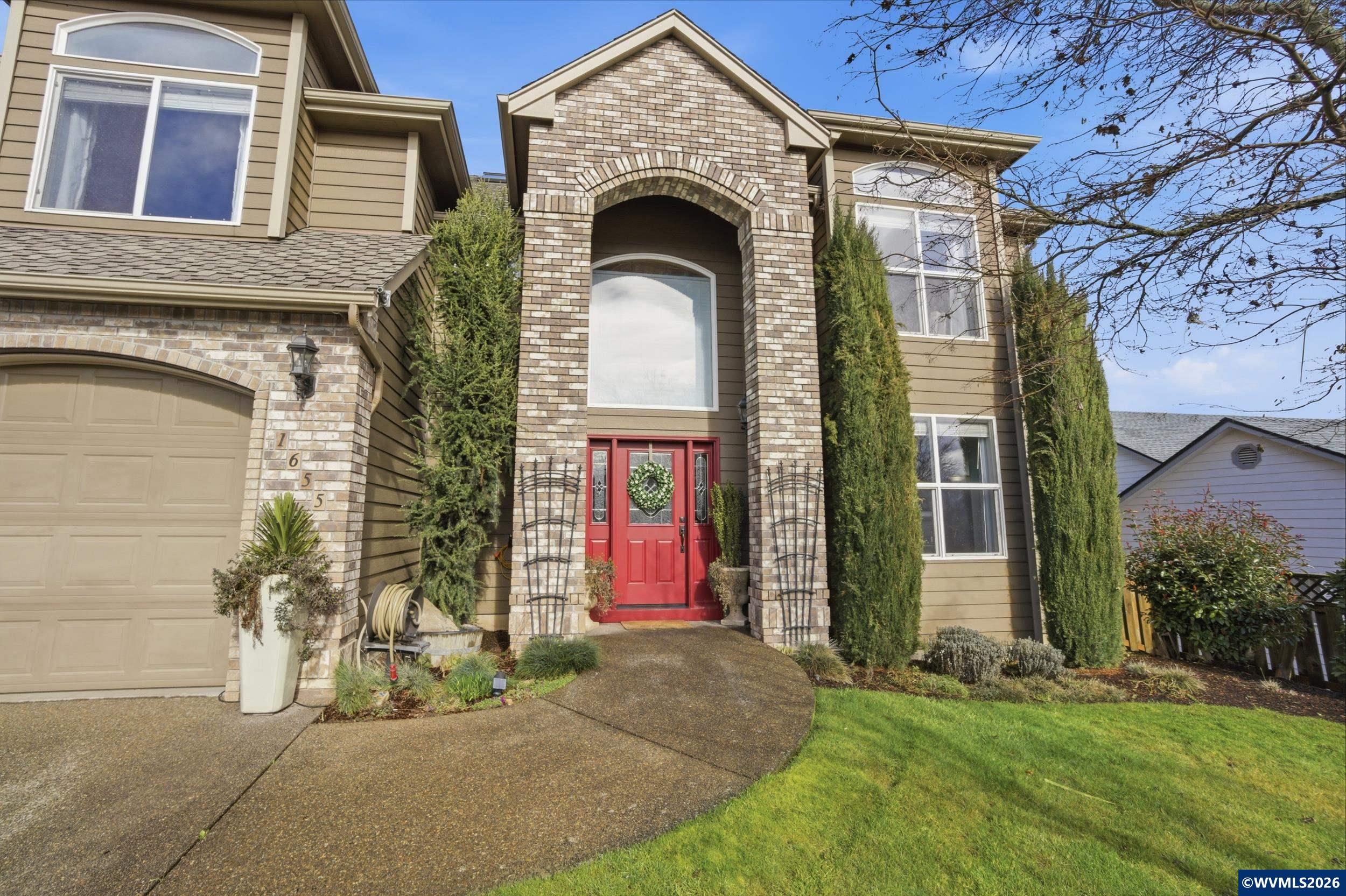 1655 Diamond Peak St NW