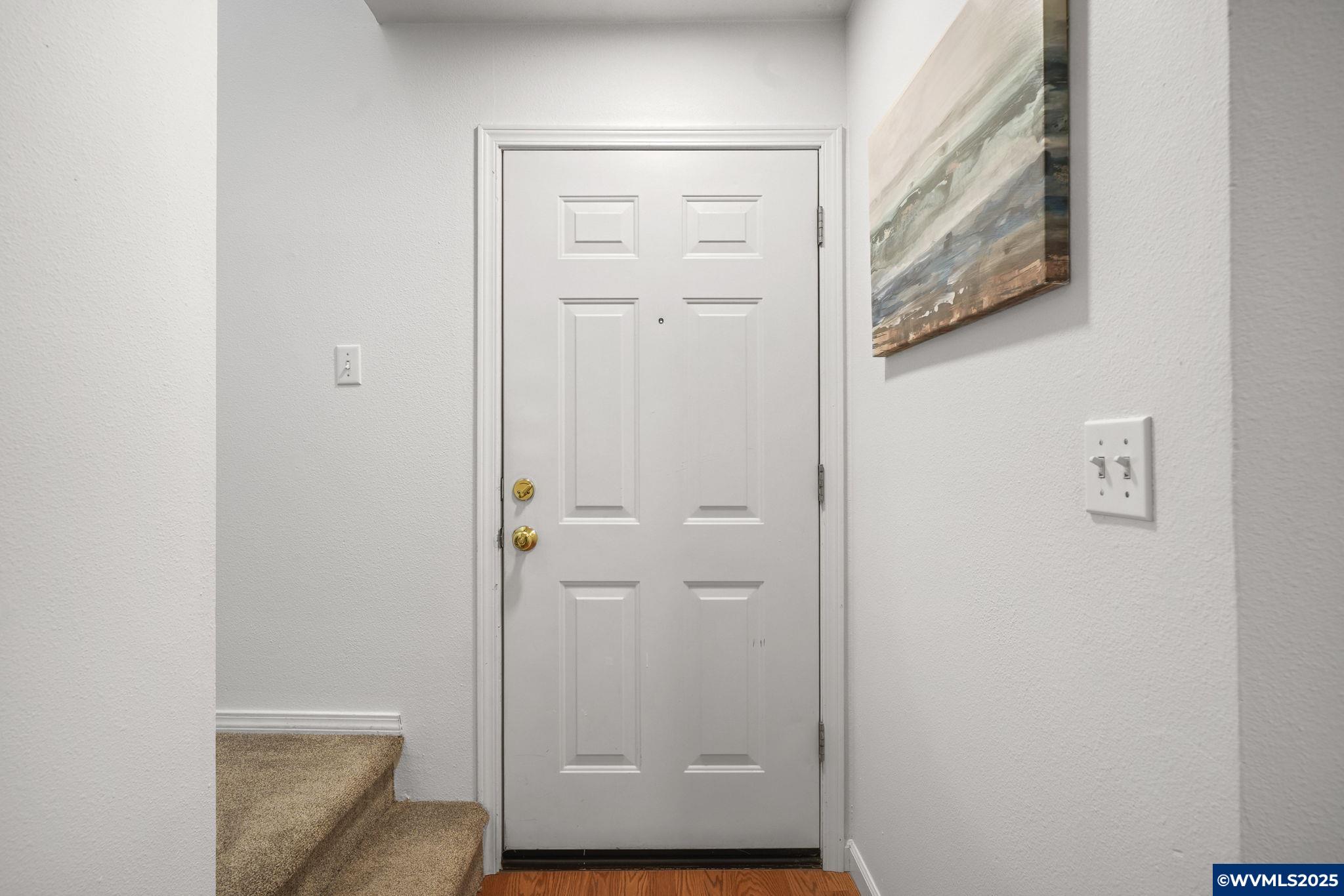 475 NE Conifer Bl