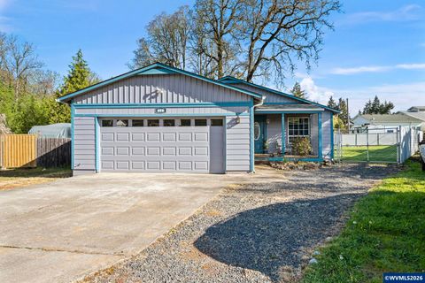 1141 32nd Ct Sweet Home OR 97386