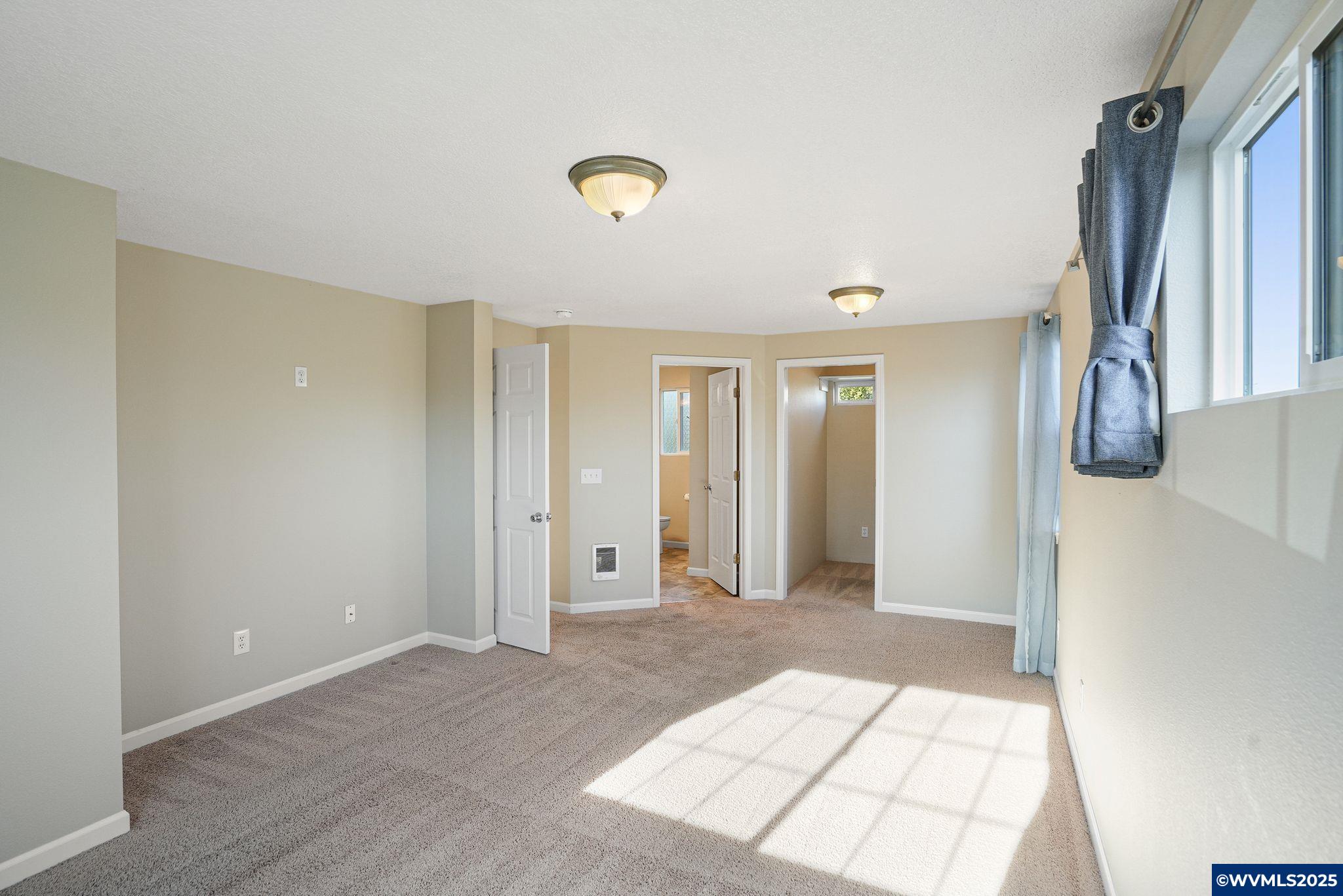 Salem, Oregon 97302, United States, 5 Bedrooms Bedrooms, ,3 BathroomsBathrooms,Residential,Pending,16089