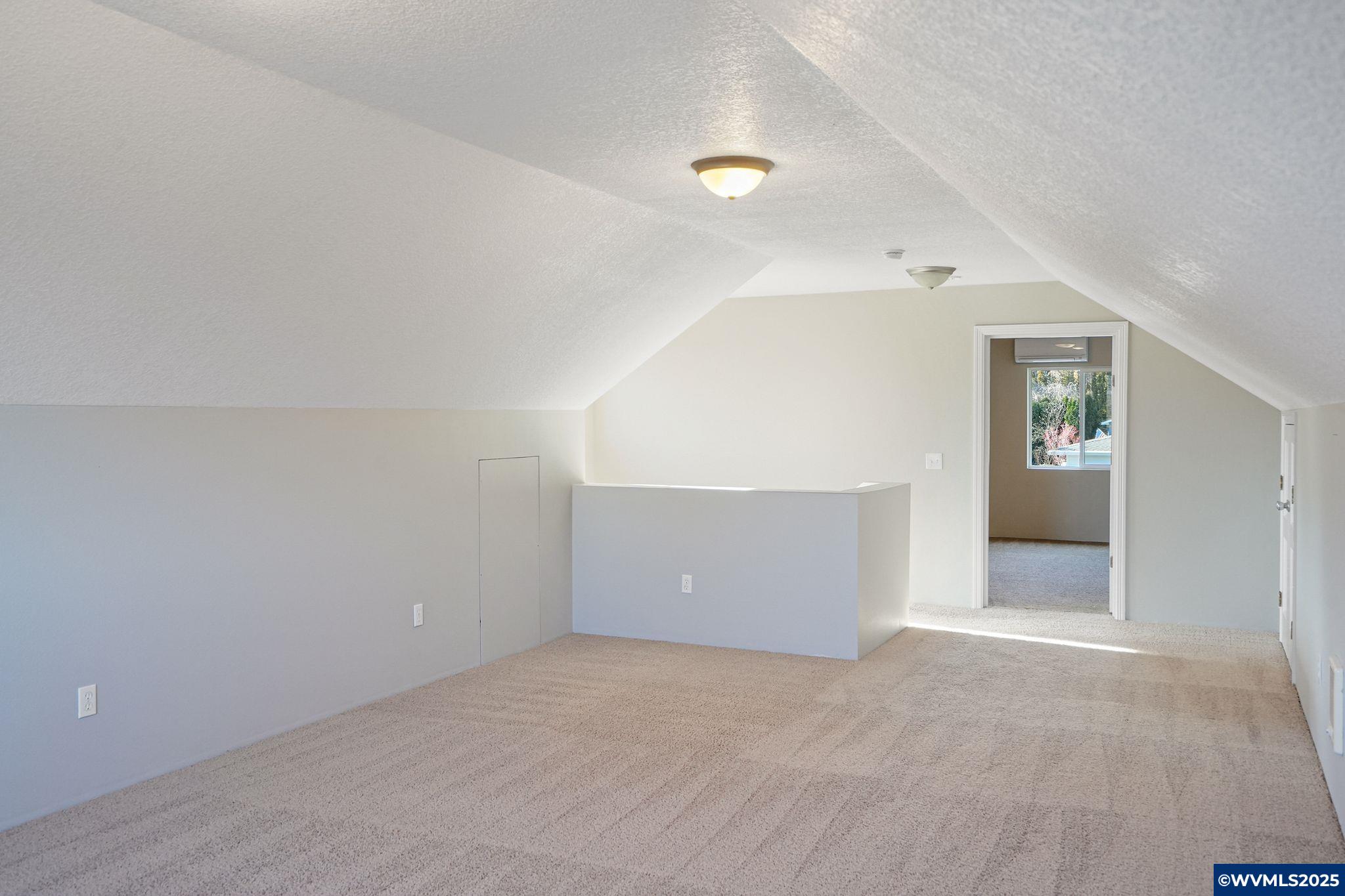 Salem, Oregon 97302, United States, 5 Bedrooms Bedrooms, ,3 BathroomsBathrooms,Residential,Pending,16089