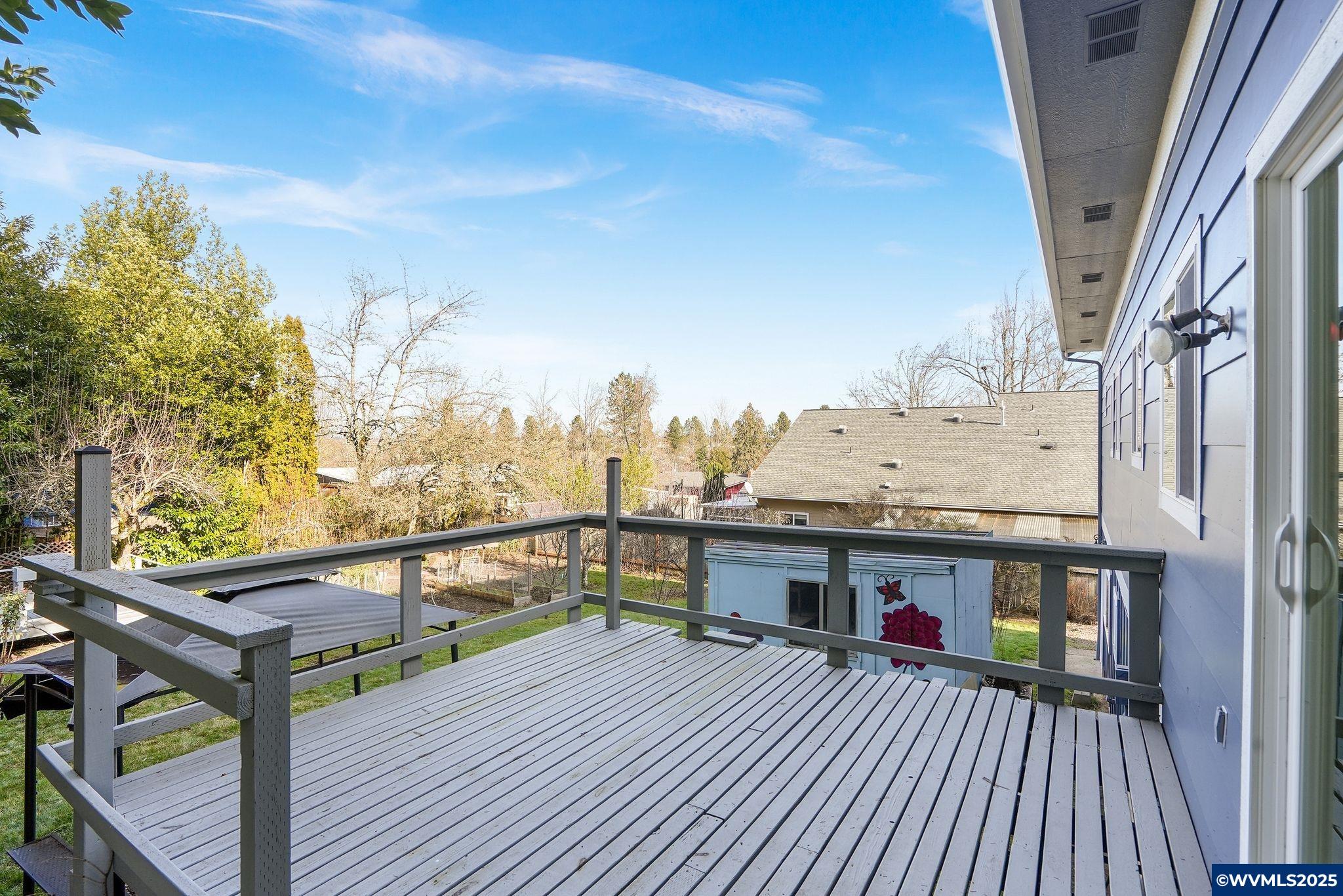 Salem, Oregon 97302, United States, 5 Bedrooms Bedrooms, ,3 BathroomsBathrooms,Residential,Pending,16089