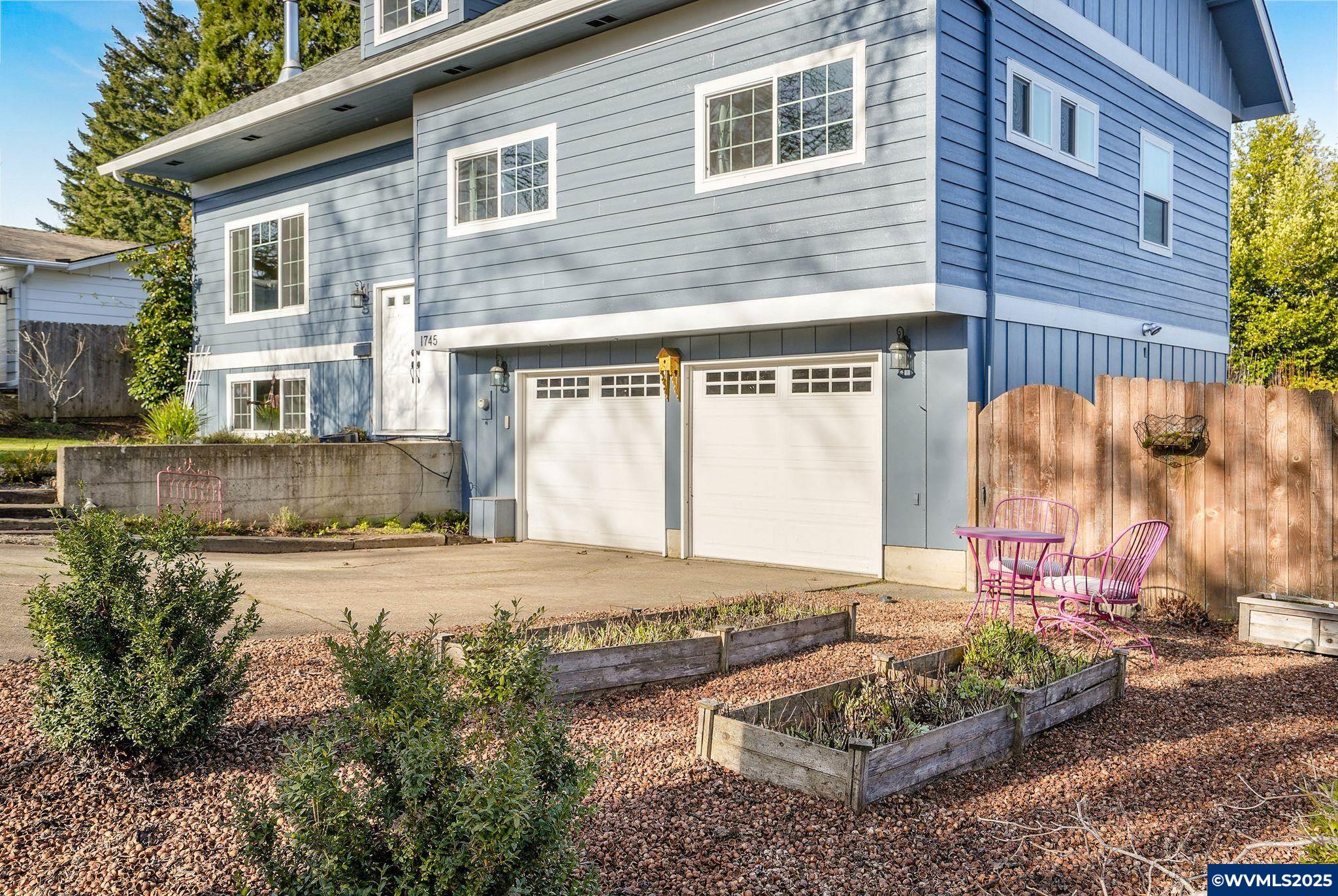 Salem, Oregon 97302, United States, 5 Bedrooms Bedrooms, ,3 BathroomsBathrooms,Residential,Pending,16089