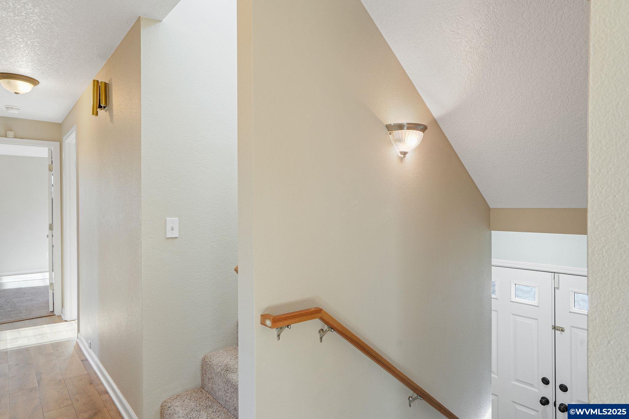 Salem, Oregon 97302, United States, 5 Bedrooms Bedrooms, ,3 BathroomsBathrooms,Residential,Pending,16089