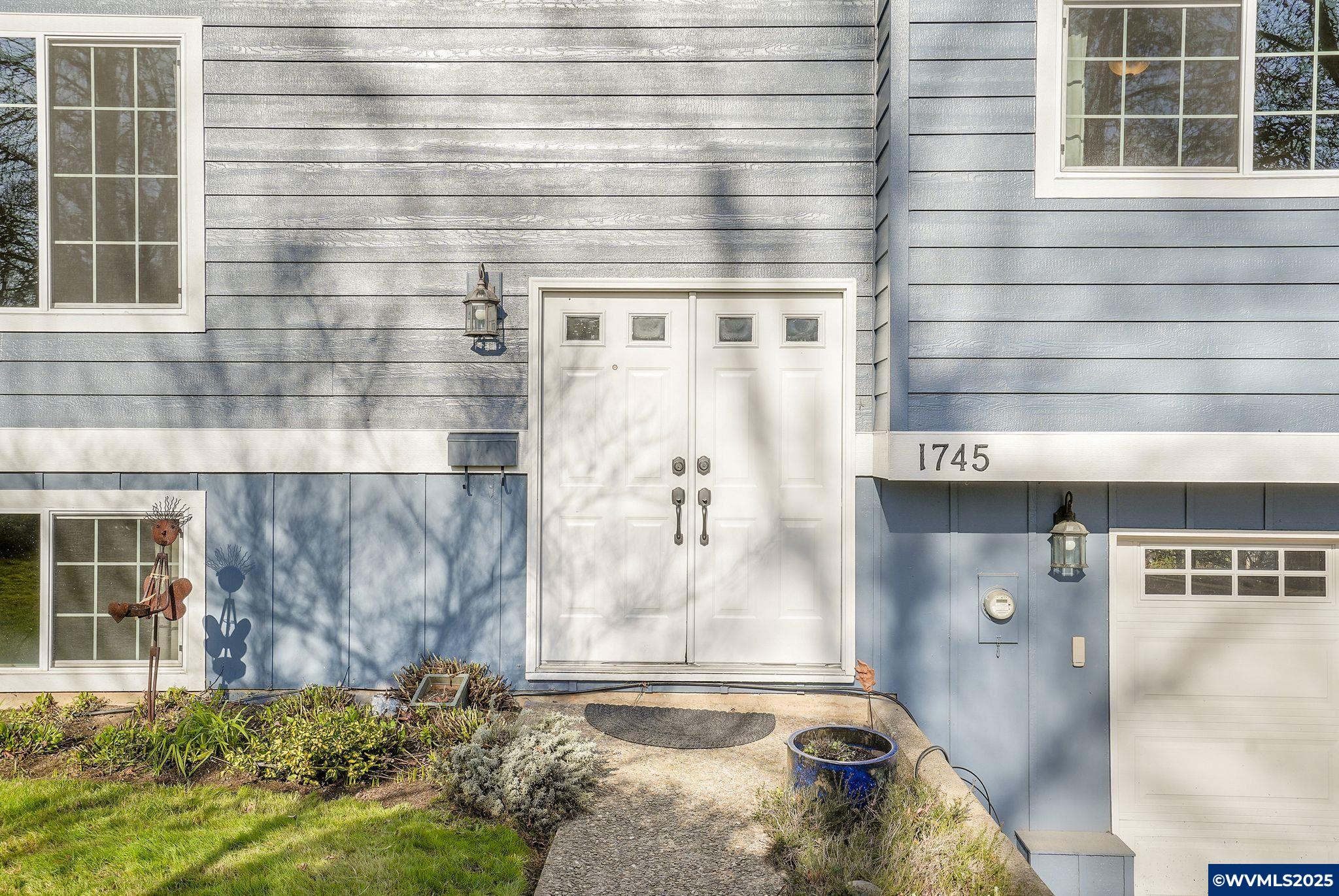 Salem, Oregon 97302, United States, 5 Bedrooms Bedrooms, ,3 BathroomsBathrooms,Residential,Pending,16089