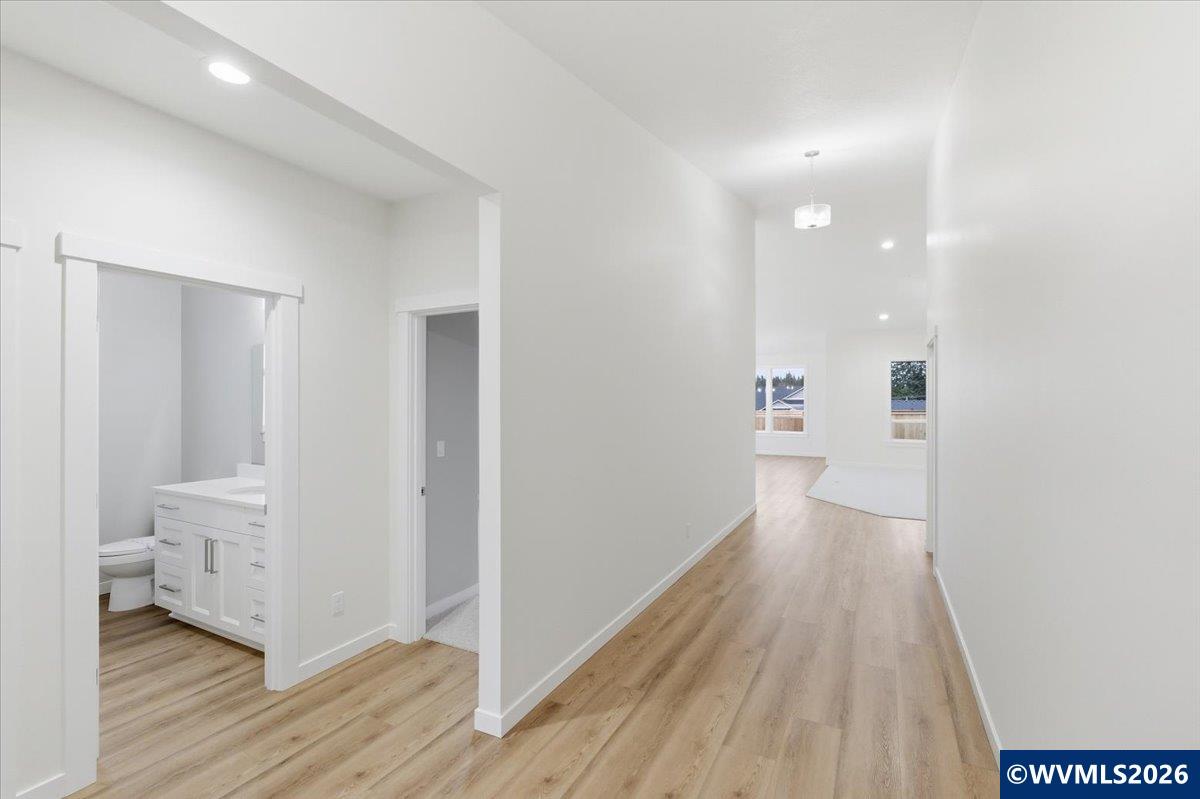 6696 Maddie Nichole St SE