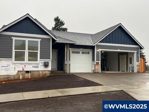 6696 Maddie Nichole St SE Salem OR 97306