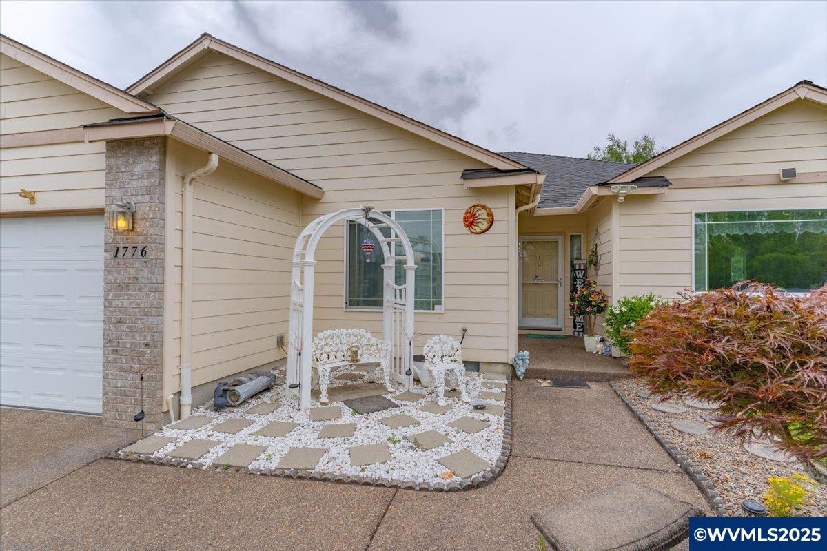 1776 Antelope Cir SW