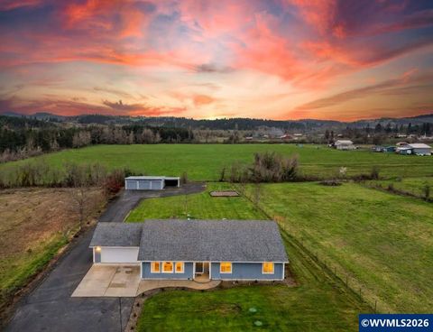 639 SW Oakdale Av Dallas OR 97338