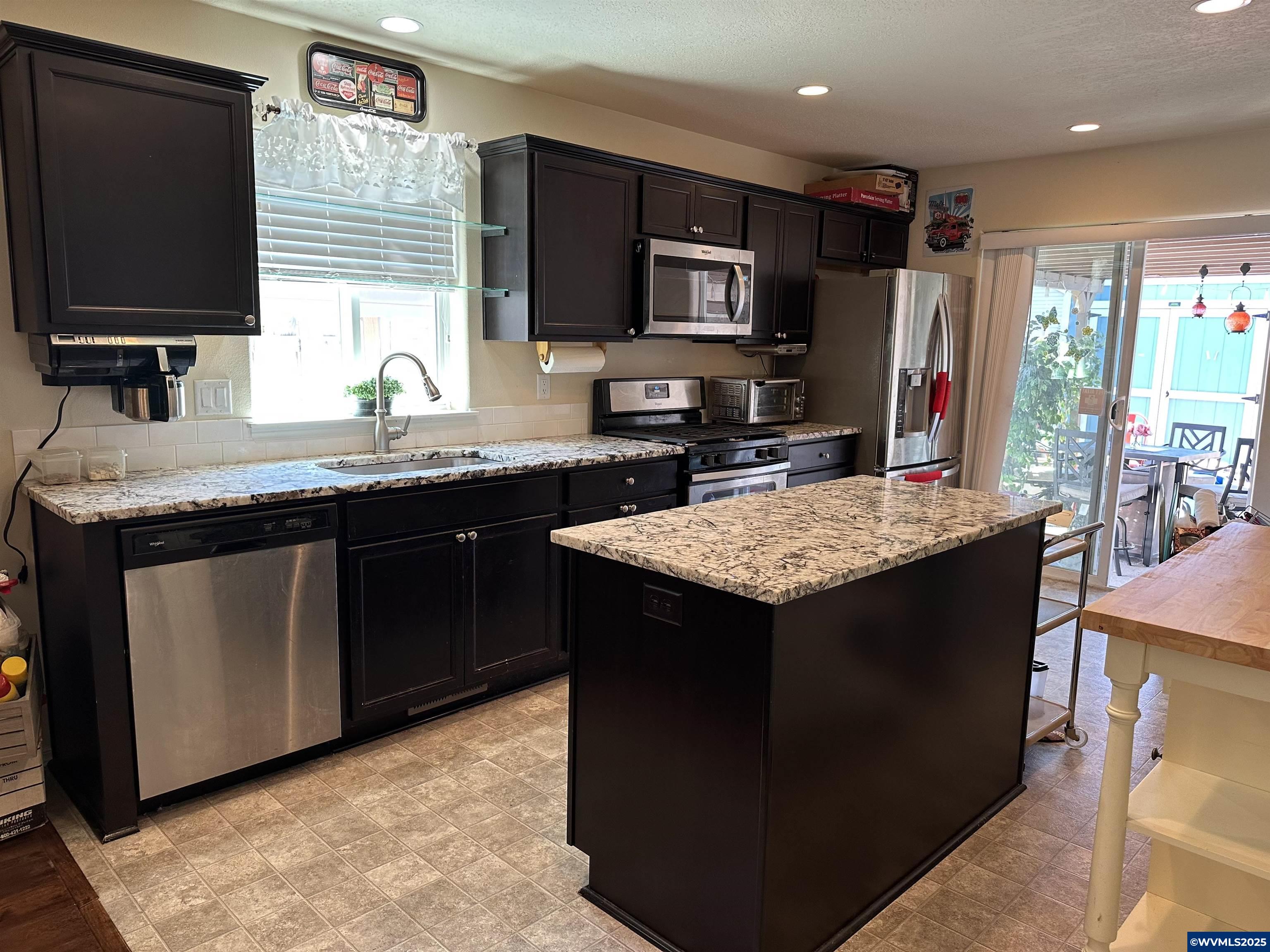 3837 Casting St SE