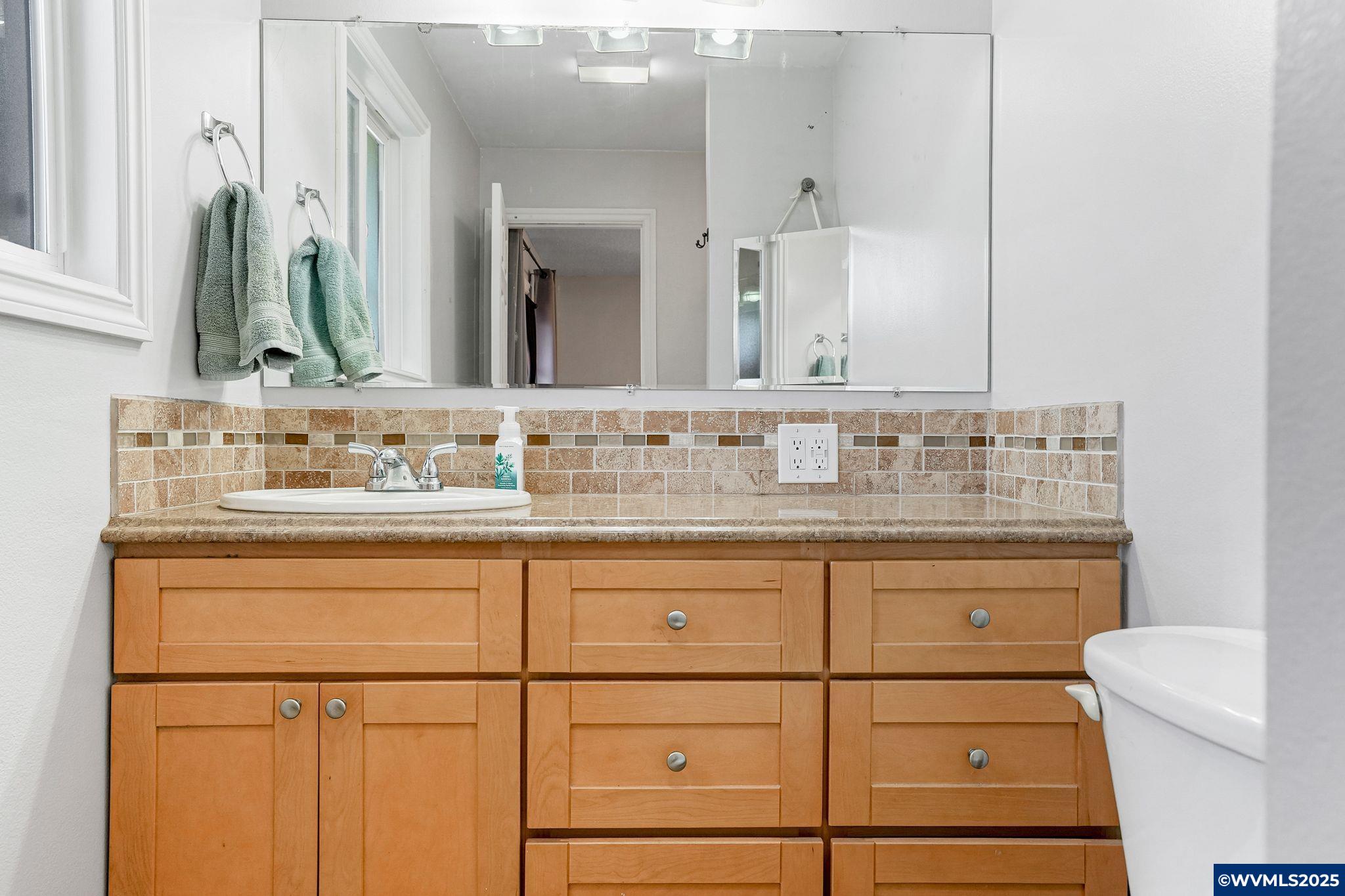 Salem, Oregon 97302, United States, 3 Bedrooms Bedrooms, ,2 BathroomsBathrooms,Residential,Pending,151852