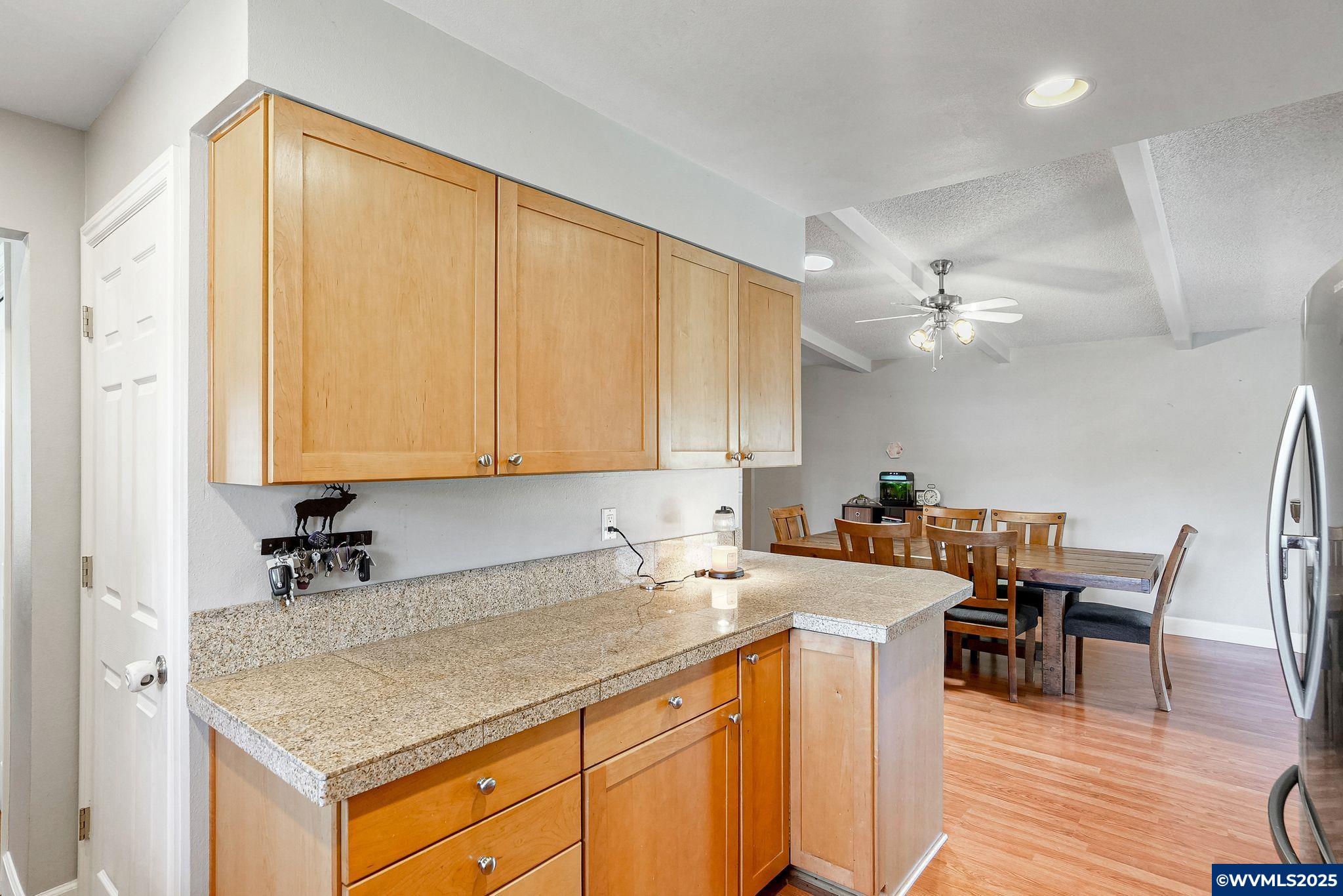 Salem, Oregon 97302, United States, 3 Bedrooms Bedrooms, ,2 BathroomsBathrooms,Residential,Pending,151852