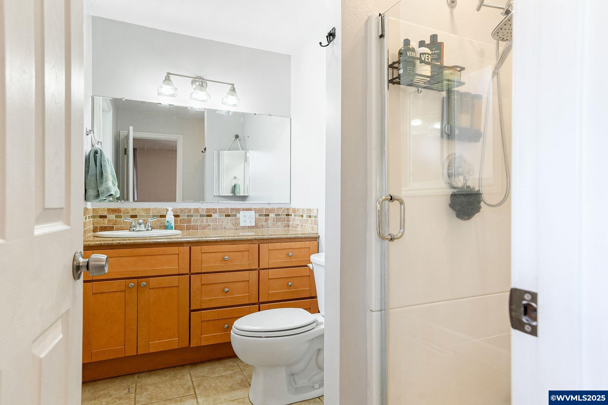 Salem, Oregon 97302, United States, 3 Bedrooms Bedrooms, ,2 BathroomsBathrooms,Residential,Pending,151852