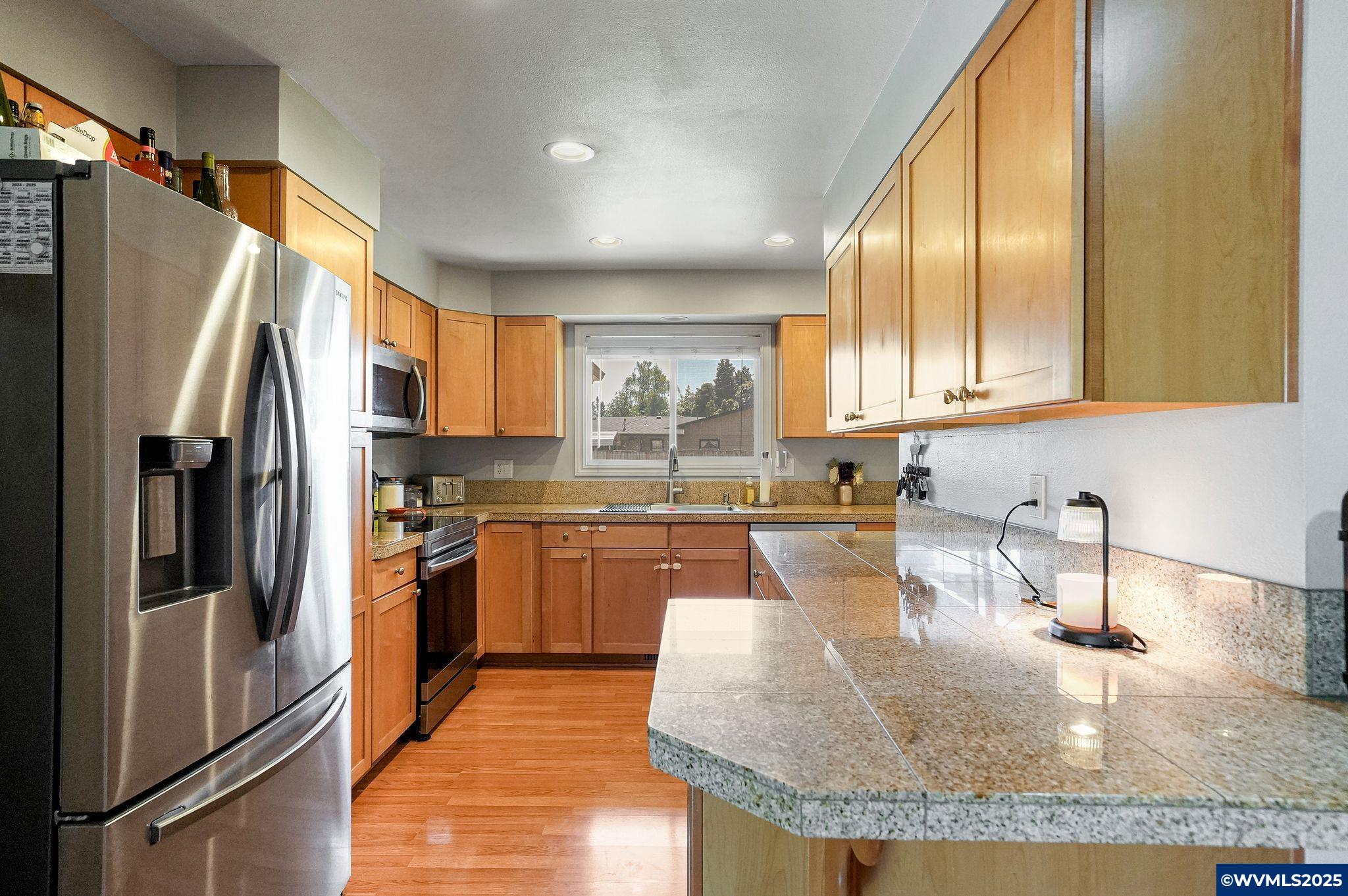 Salem, Oregon 97302, United States, 3 Bedrooms Bedrooms, ,2 BathroomsBathrooms,Residential,Pending,151852