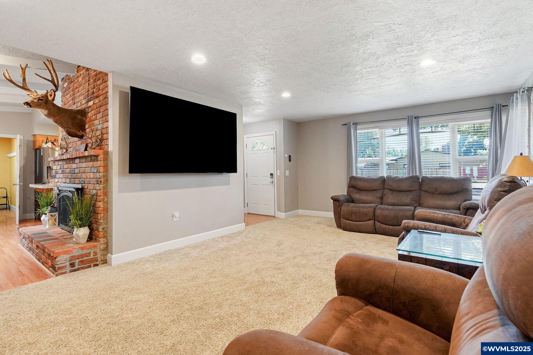 Salem, Oregon 97302, United States, 3 Bedrooms Bedrooms, ,2 BathroomsBathrooms,Residential,Pending,151852