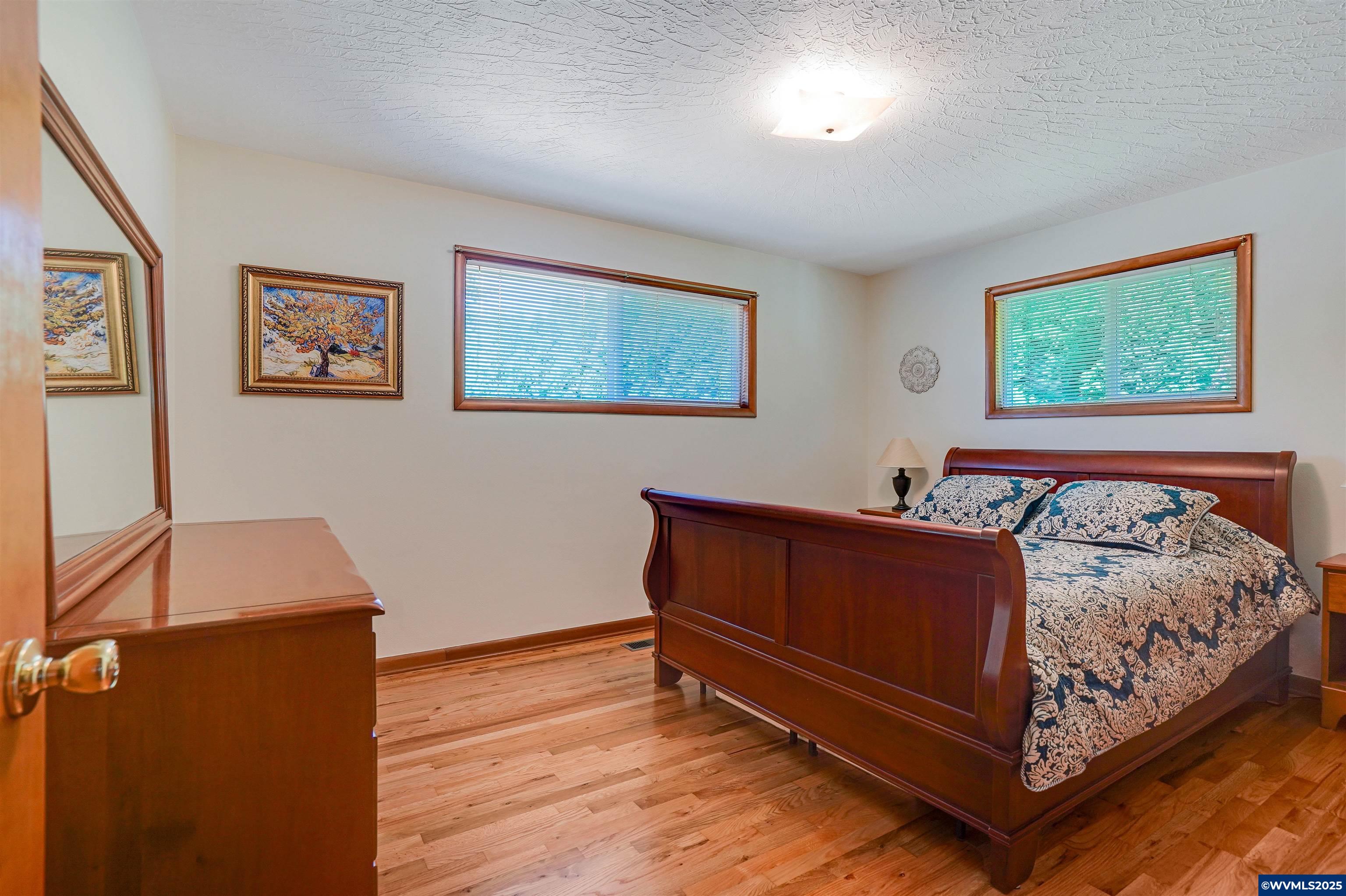 Salem, Oregon 97305, United States, 3 Bedrooms Bedrooms, ,2 BathroomsBathrooms,Residential,Pending,171085