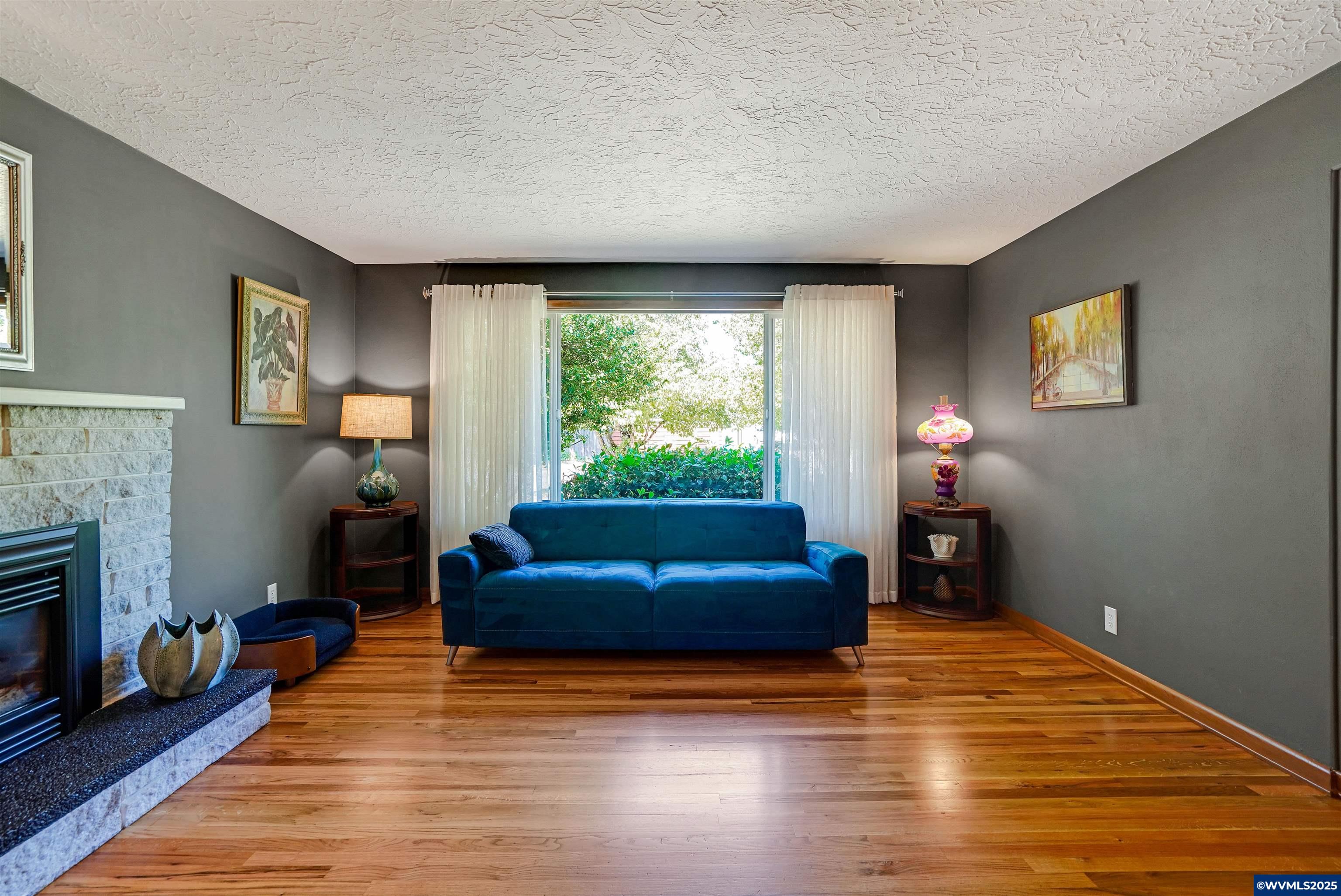 Salem, Oregon 97305, United States, 3 Bedrooms Bedrooms, ,2 BathroomsBathrooms,Residential,Pending,171085