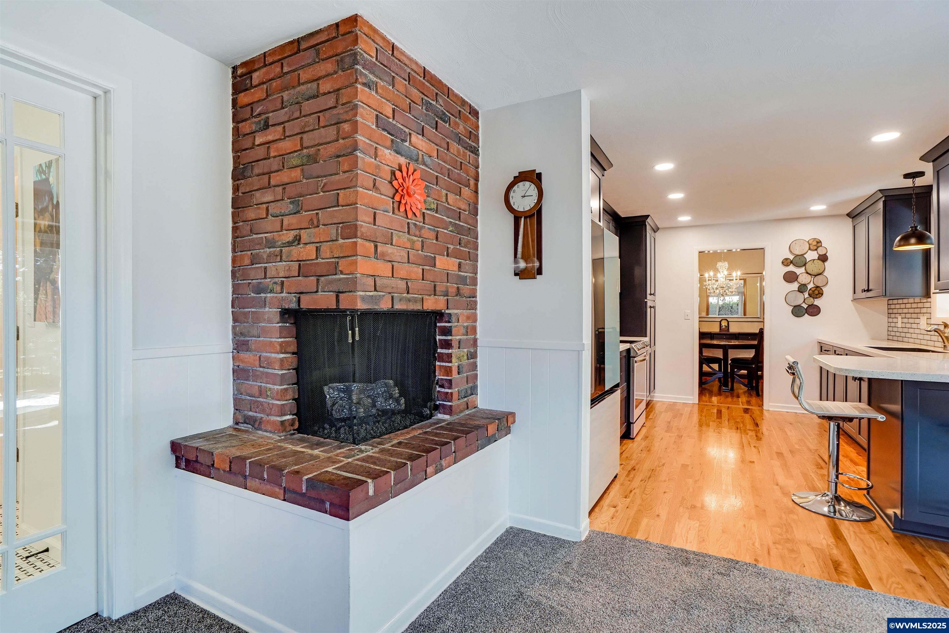 Salem, Oregon 97305, United States, 3 Bedrooms Bedrooms, ,2 BathroomsBathrooms,Residential,Pending,171085