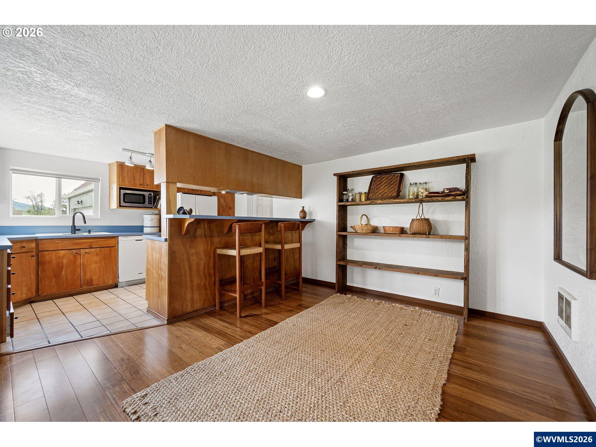 25035 Brush Creek Rd