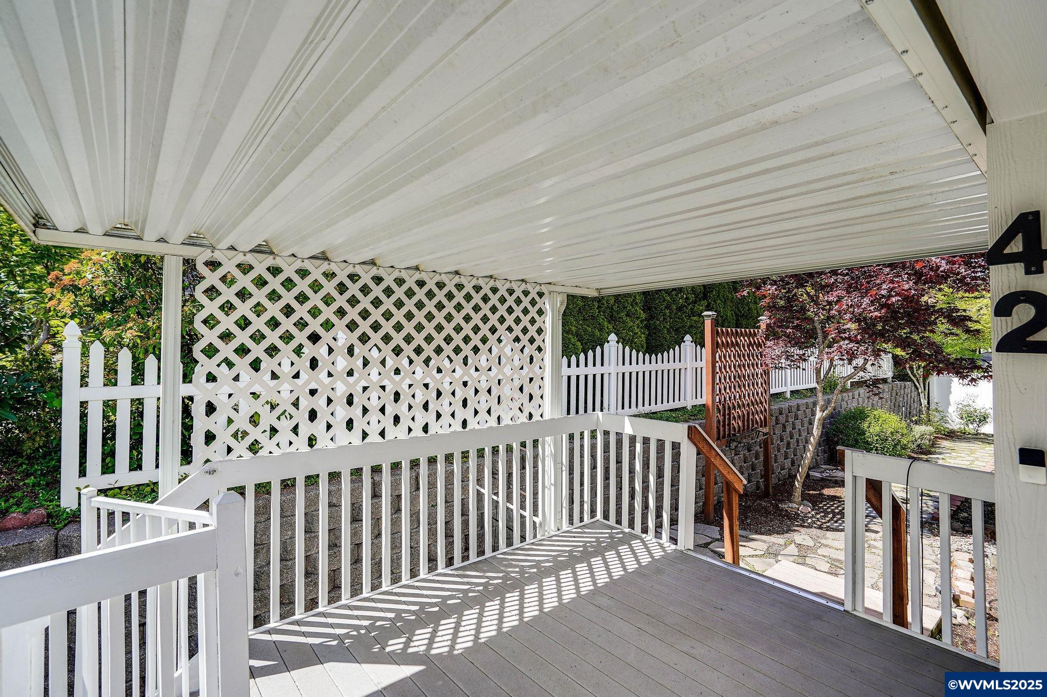 1630 Wallace Rd NW