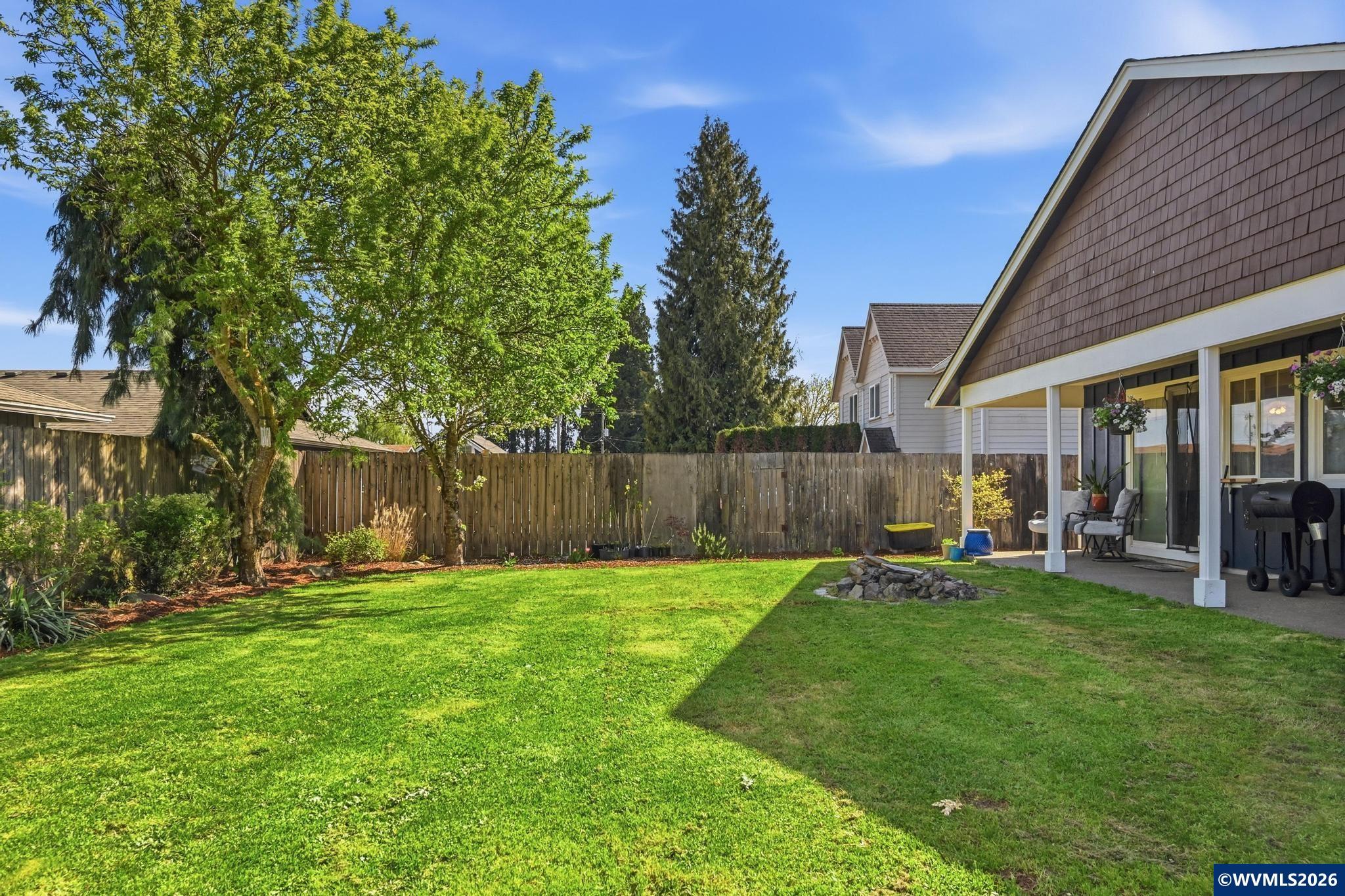 624 N Pershing St St