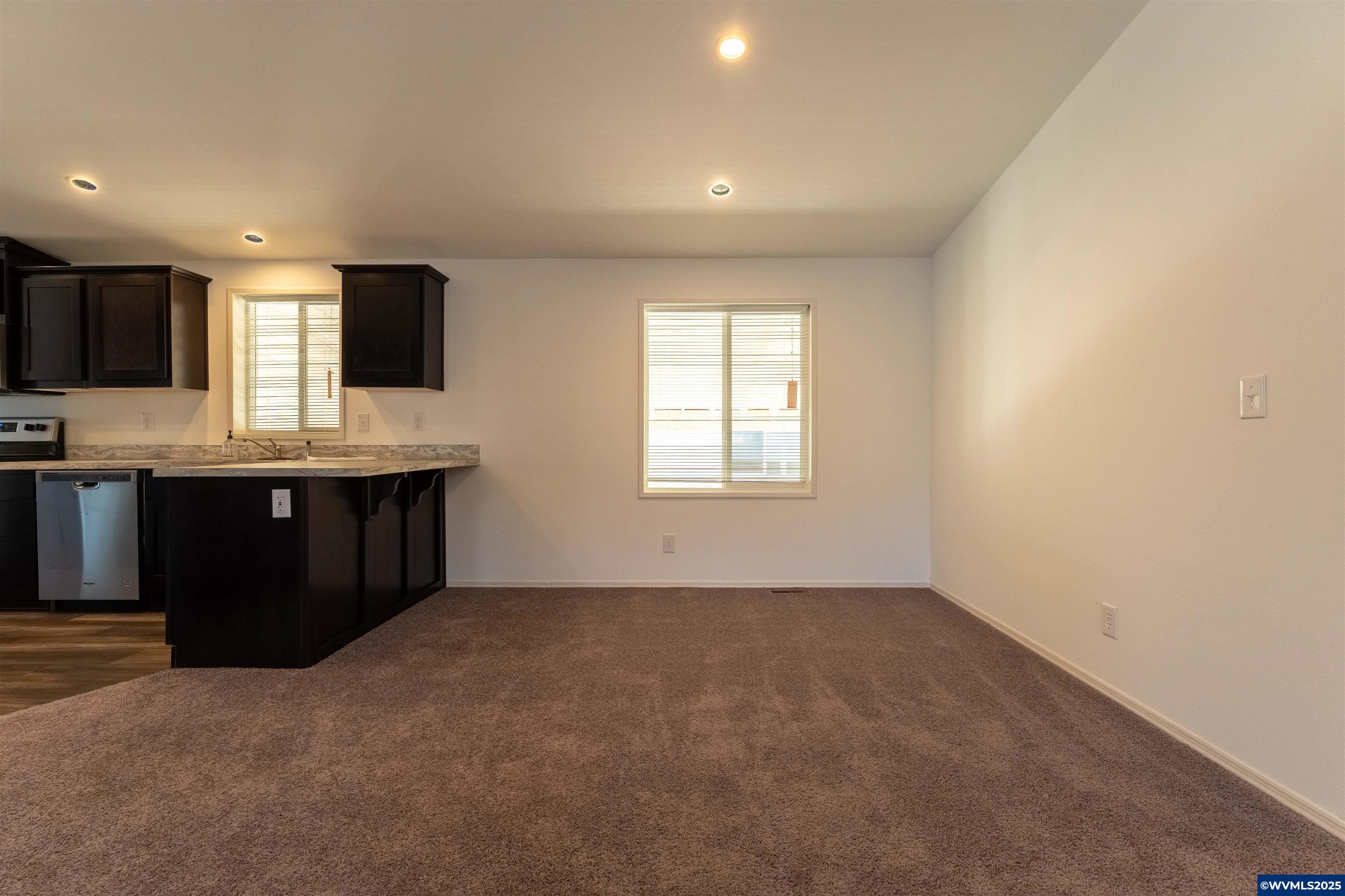 200 Market #221 St