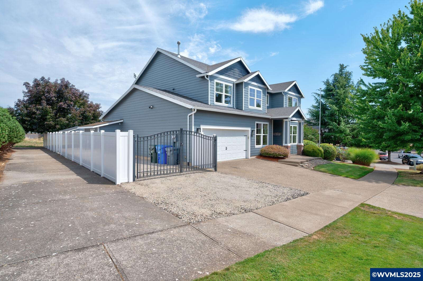 474 Stellers Eagle St NW