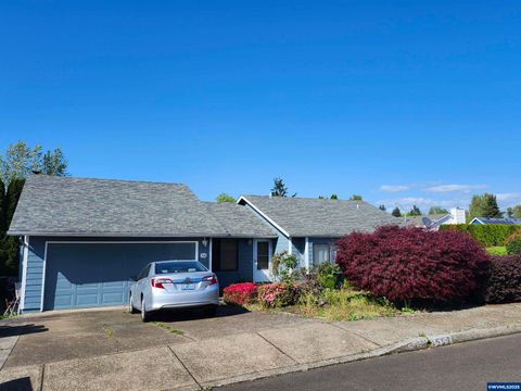 1555 Rock Ledge Dr NE Keizer OR 97303