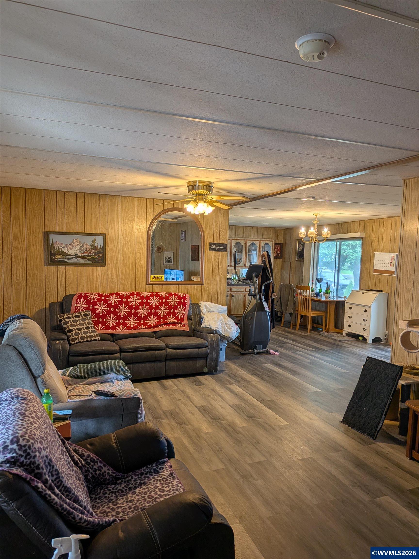 204 Cascade Dr