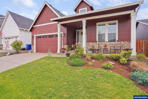 Single Family Residence in Salem OR 2747 Inna Av.jpg