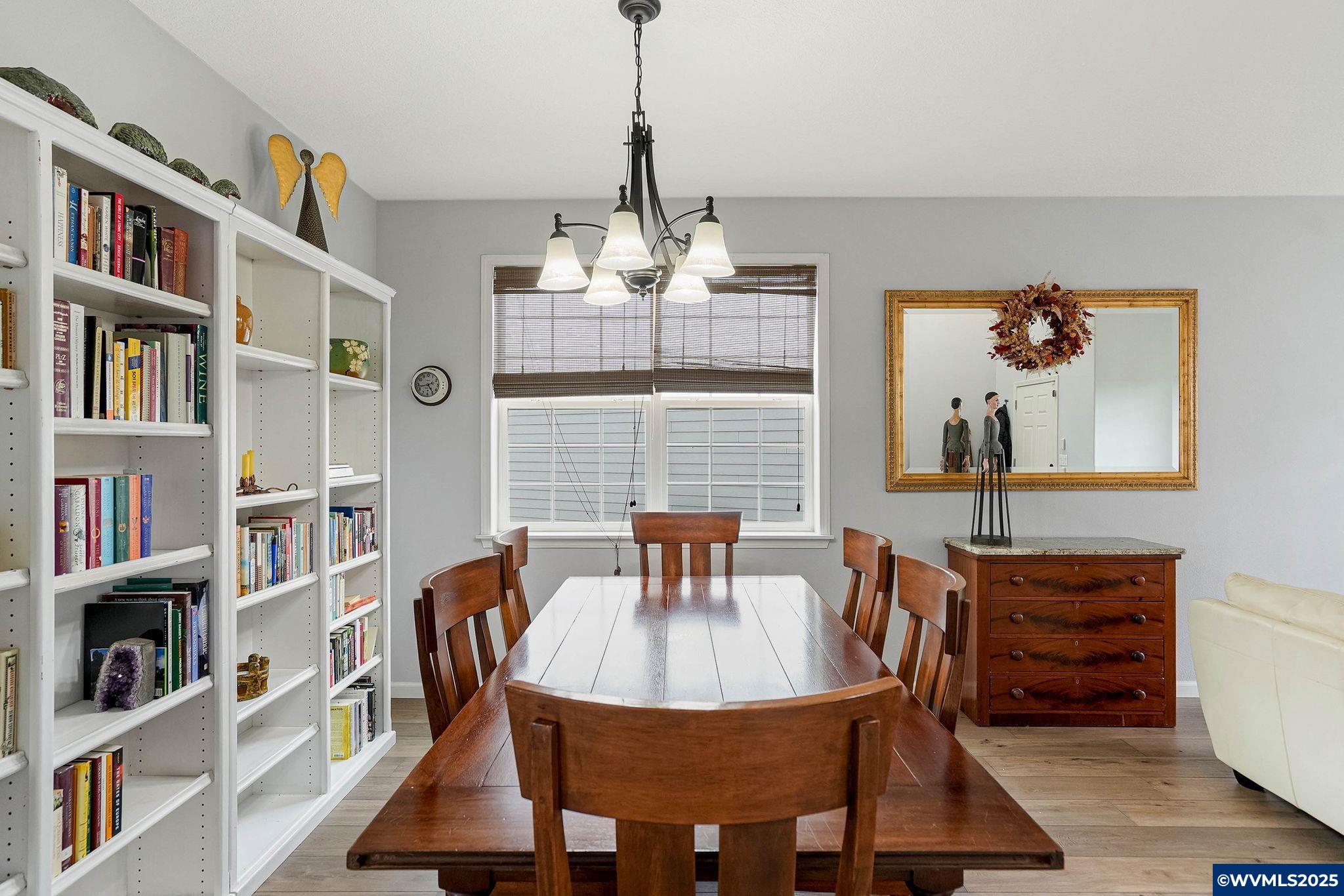 Salem, Oregon 97302, United States, 4 Bedrooms Bedrooms, ,4 BathroomsBathrooms,Residential,Active,189844