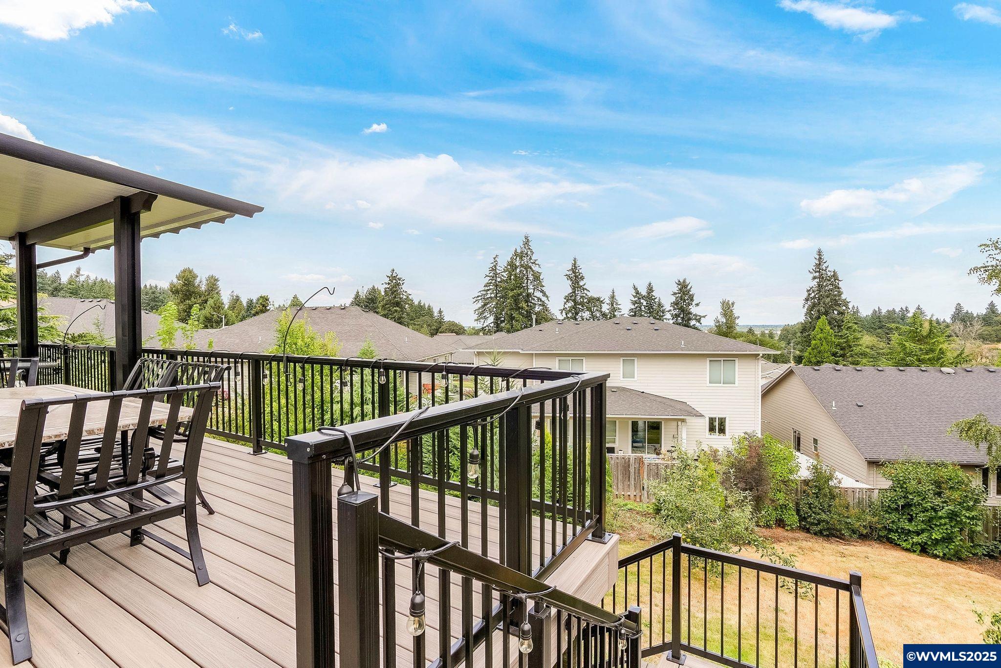 Salem, Oregon 97302, United States, 4 Bedrooms Bedrooms, ,4 BathroomsBathrooms,Residential,Active,189844