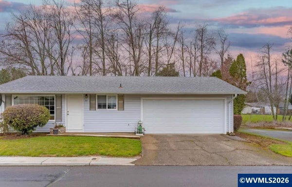 955 GENIE ST SE, SALEM, OR 97306 - Image 9a515eccdb9120cf772e69f0fdcc5565/1597333565