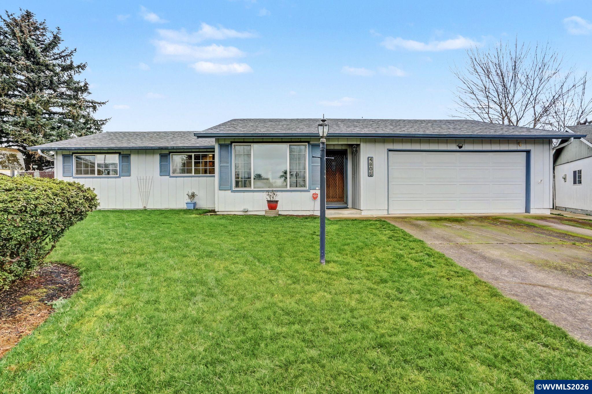 4806 Capistrano Ct NE