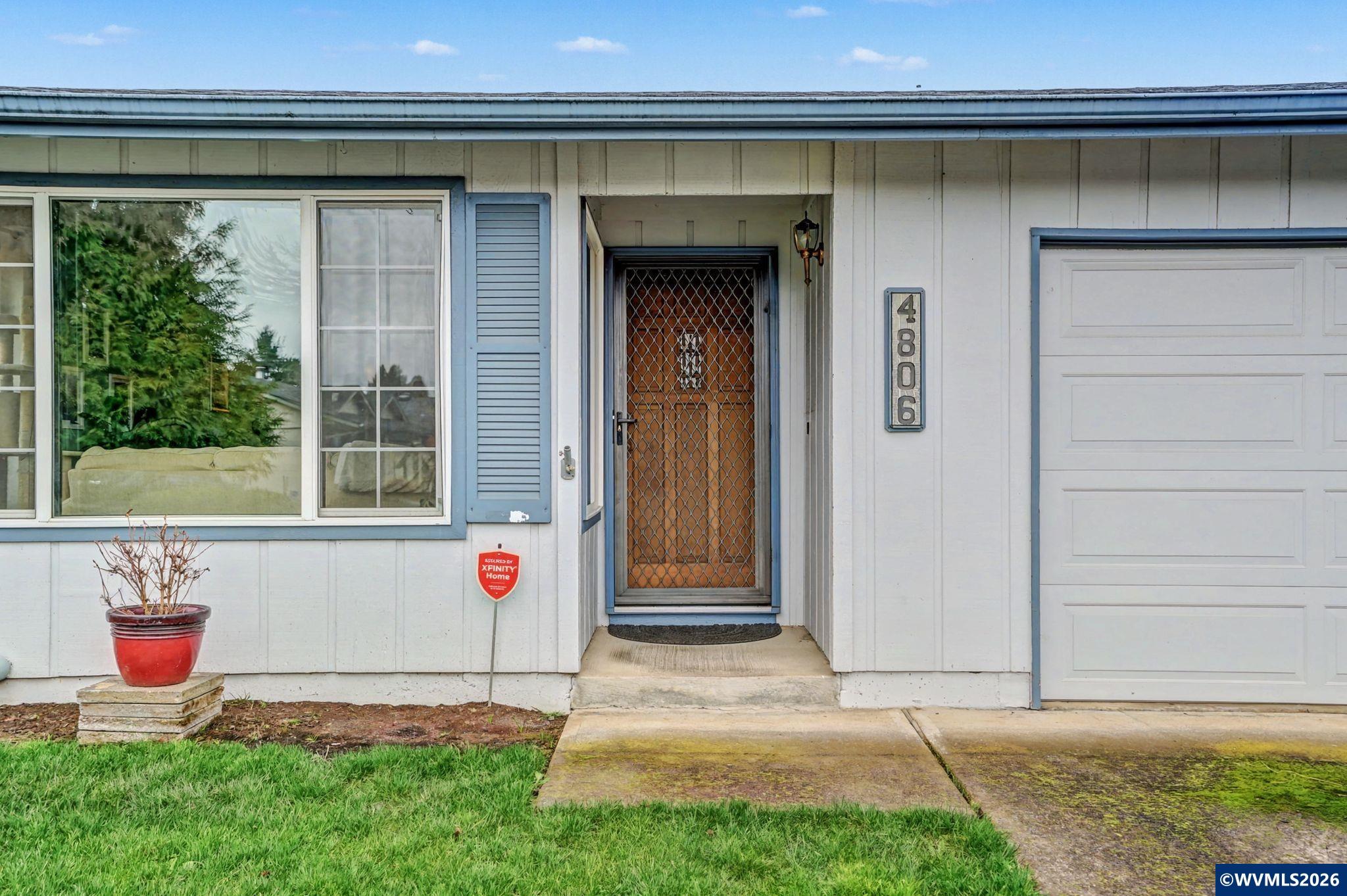 4806 Capistrano Ct NE