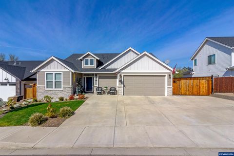 425 NW Crater Lake Dr, Dallas, OR 97338 - MLS#: 815242