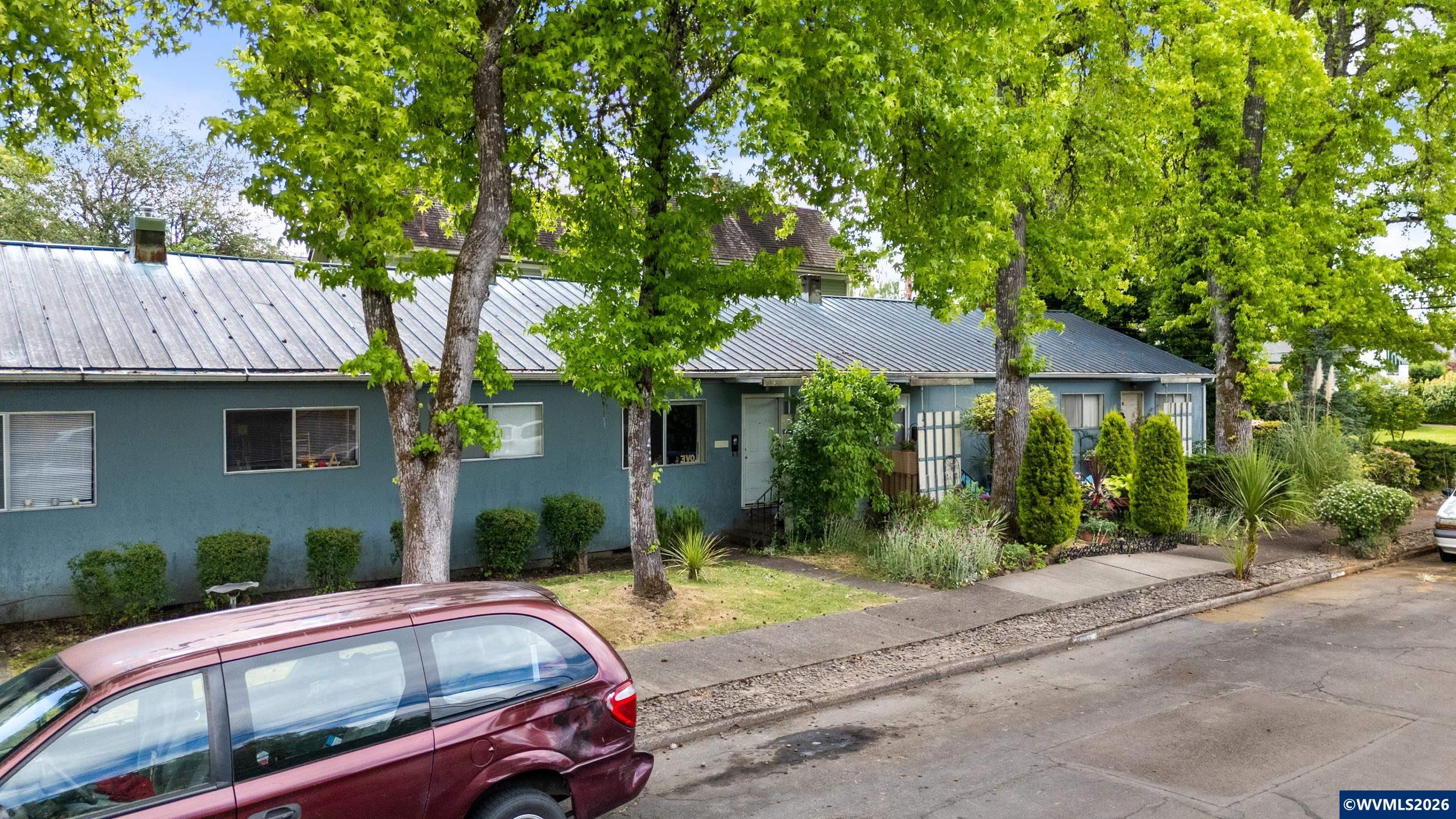1407 NW 15th St