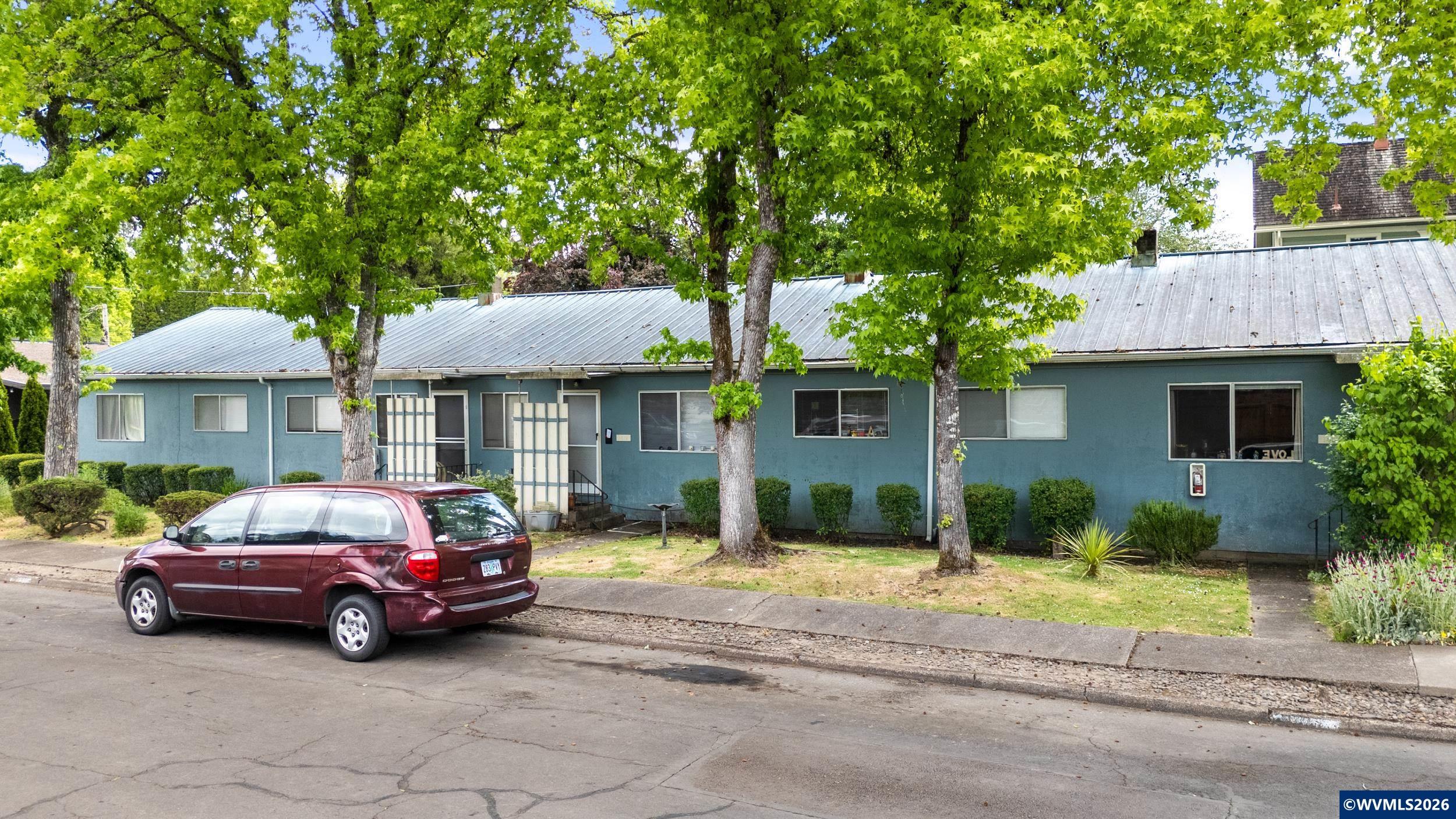 1407 NW 15th St