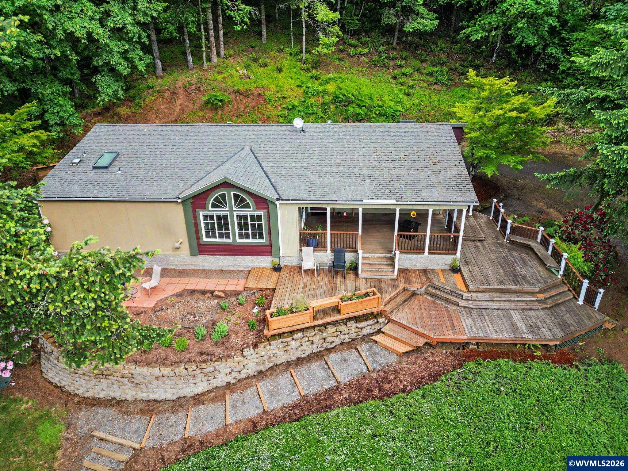 22475 SE Royal Anne Dr